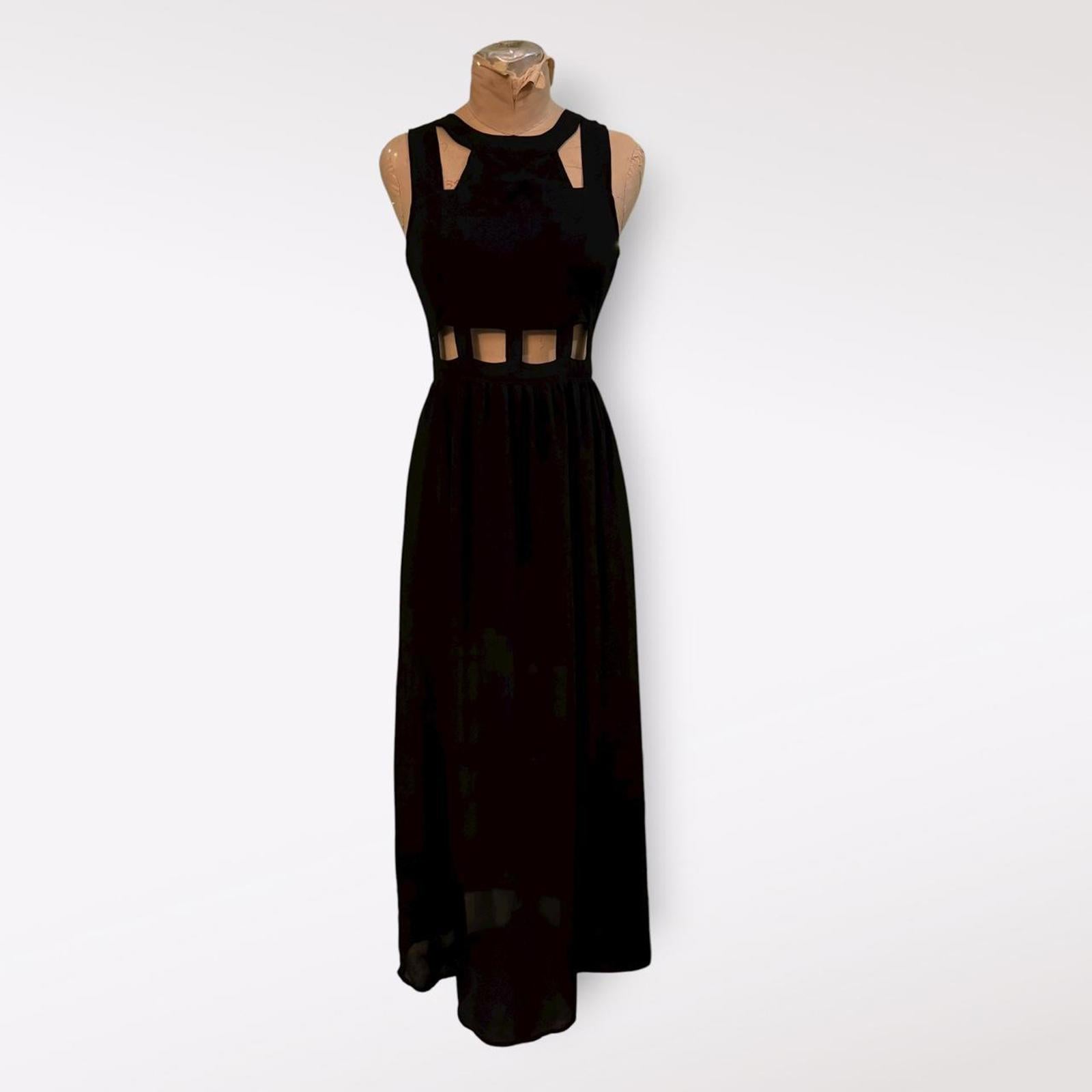 YOU Zuiki Black Maxi Dress