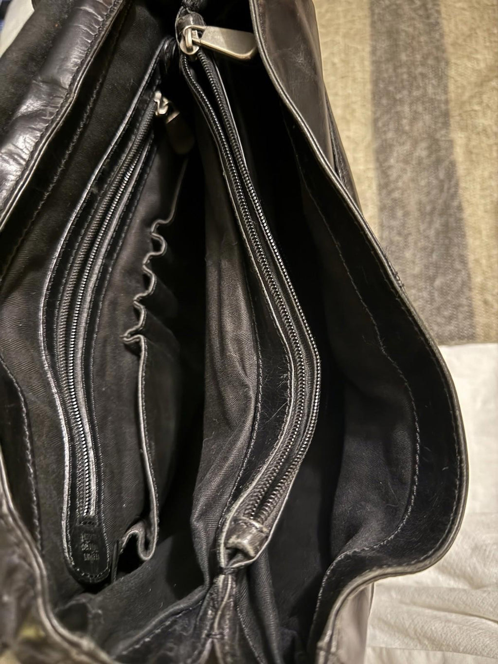 Fossil Vintage Black Leather Briefcase Messenger Computer Laptop Bag
