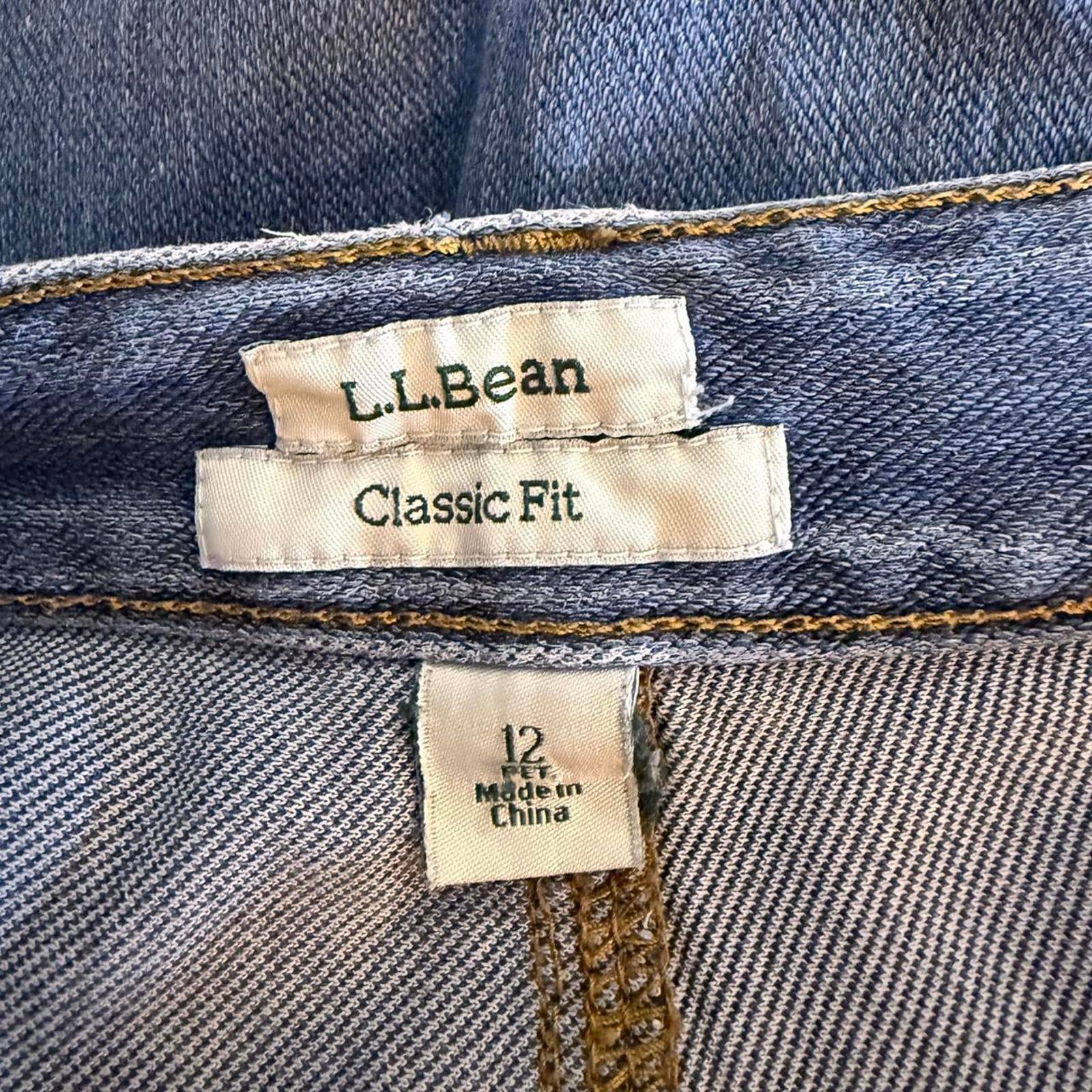 L.L.Bean Blue Classic Fit Jeans Size 12