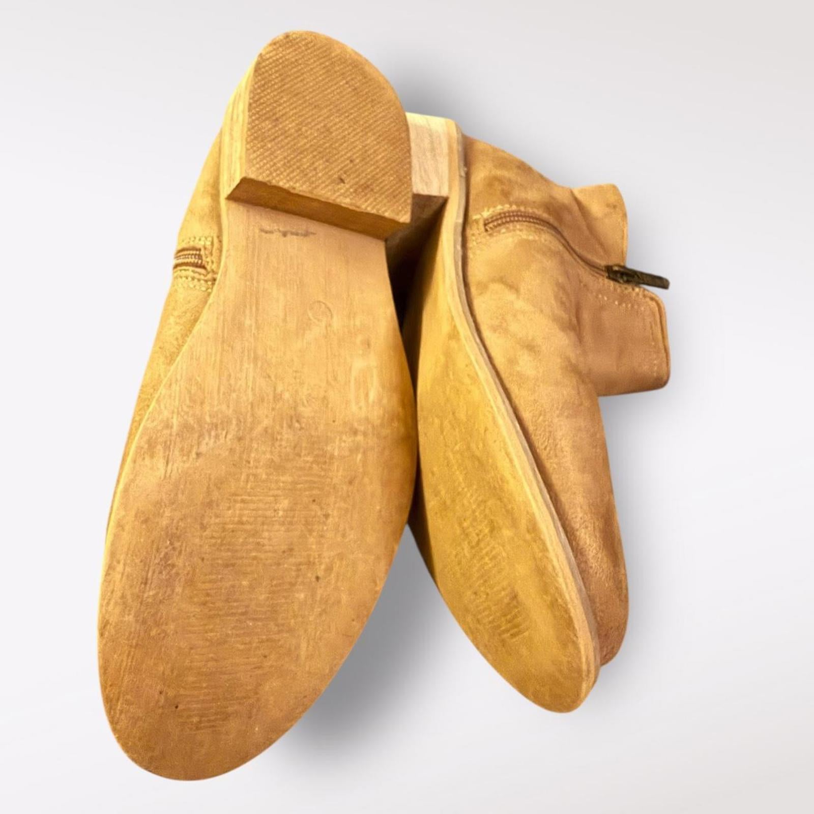 Seven7 Women's Tan Ankle Boots