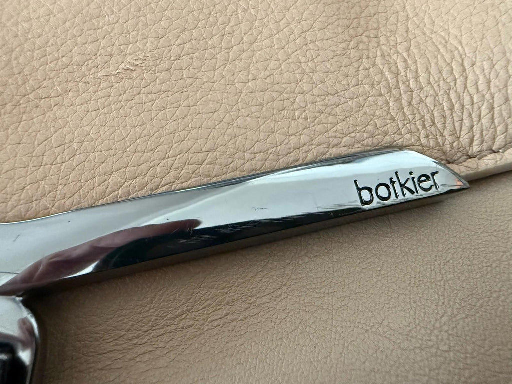 BOTKIER Leather Crossbody Valentina Flap Bag Color Wheat