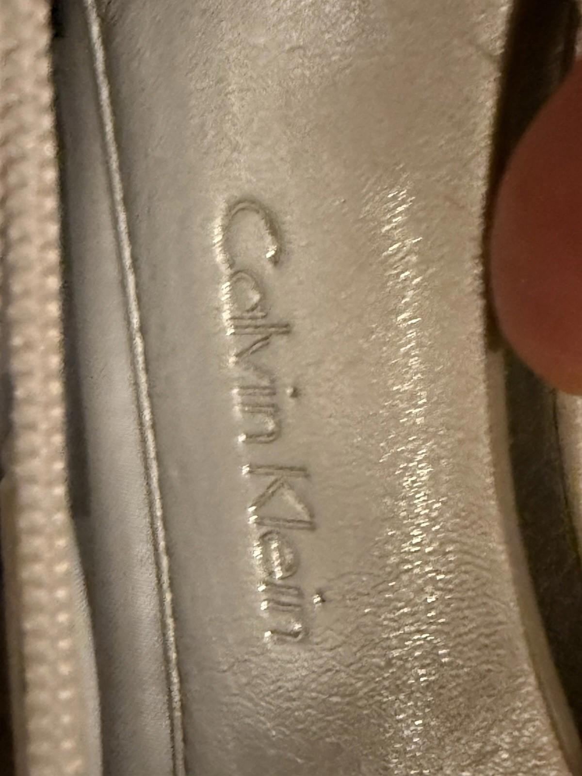 CALVIN KLEIN Women's Handbag Purse Gunmetal Leather Wristlet Clutch 7" x 4.5"