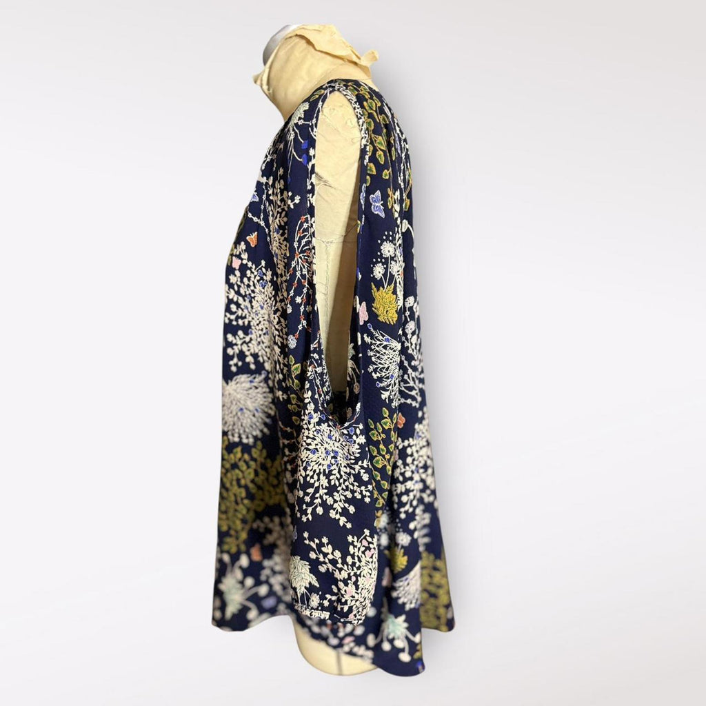 Le Lis Blue Floral Print Blouse