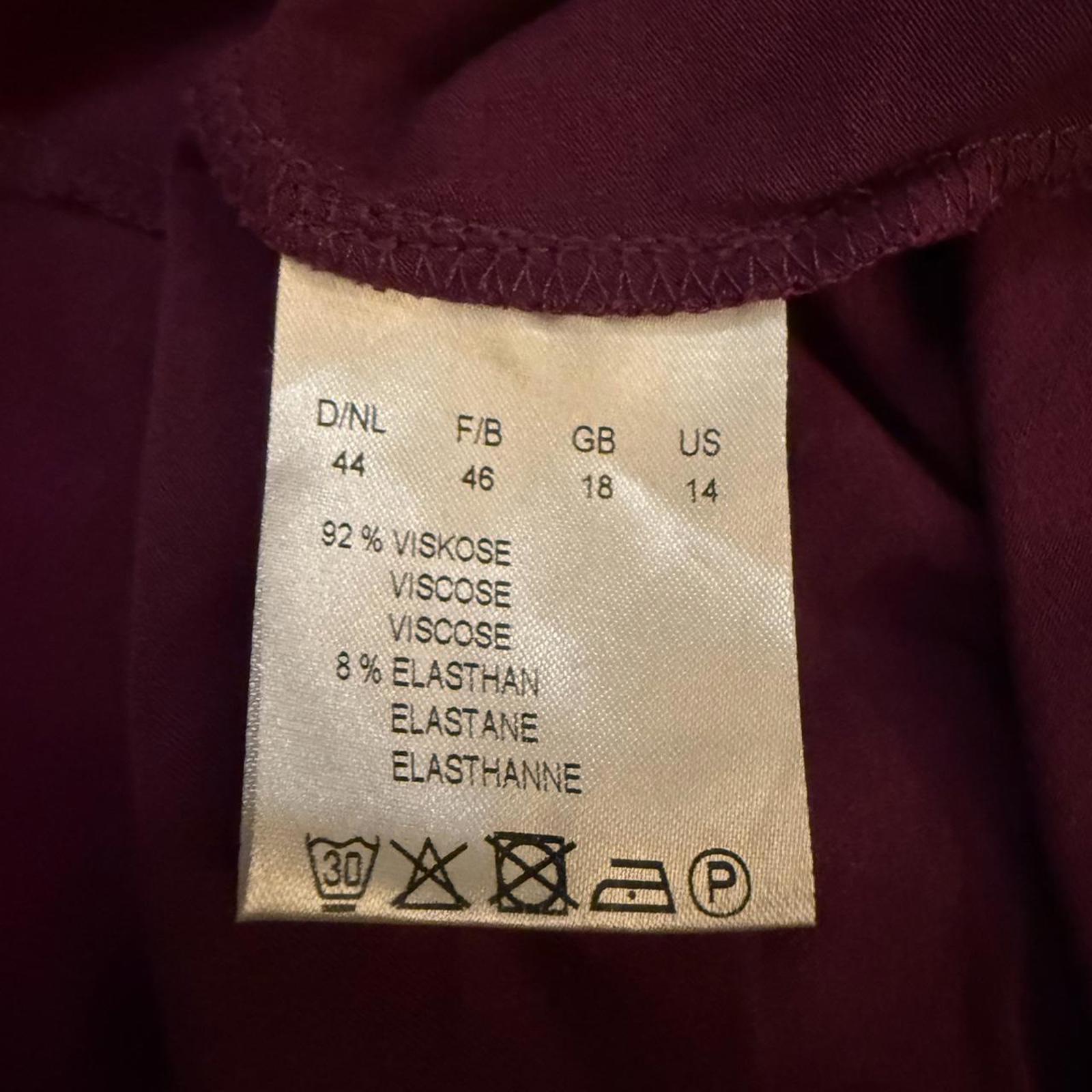 Frank Walder Magenta Long Sleeve Cardigan