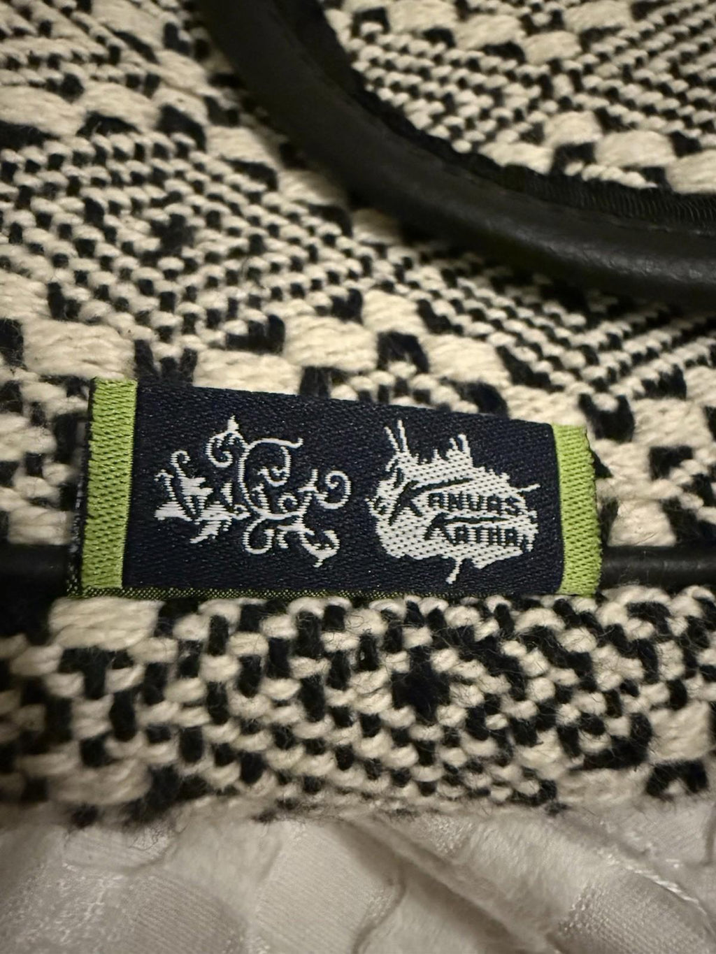 Kanvas Katha Black & White Jacquard Purse