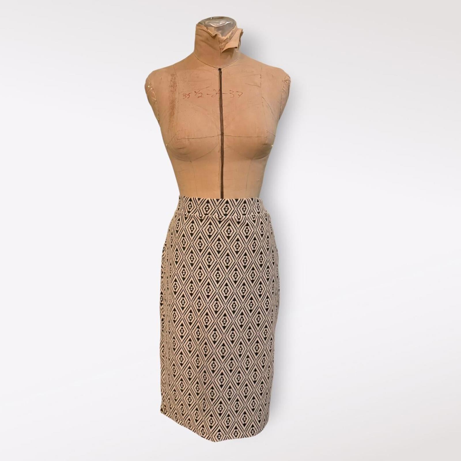 Pimkie Back & White Midi Skirt