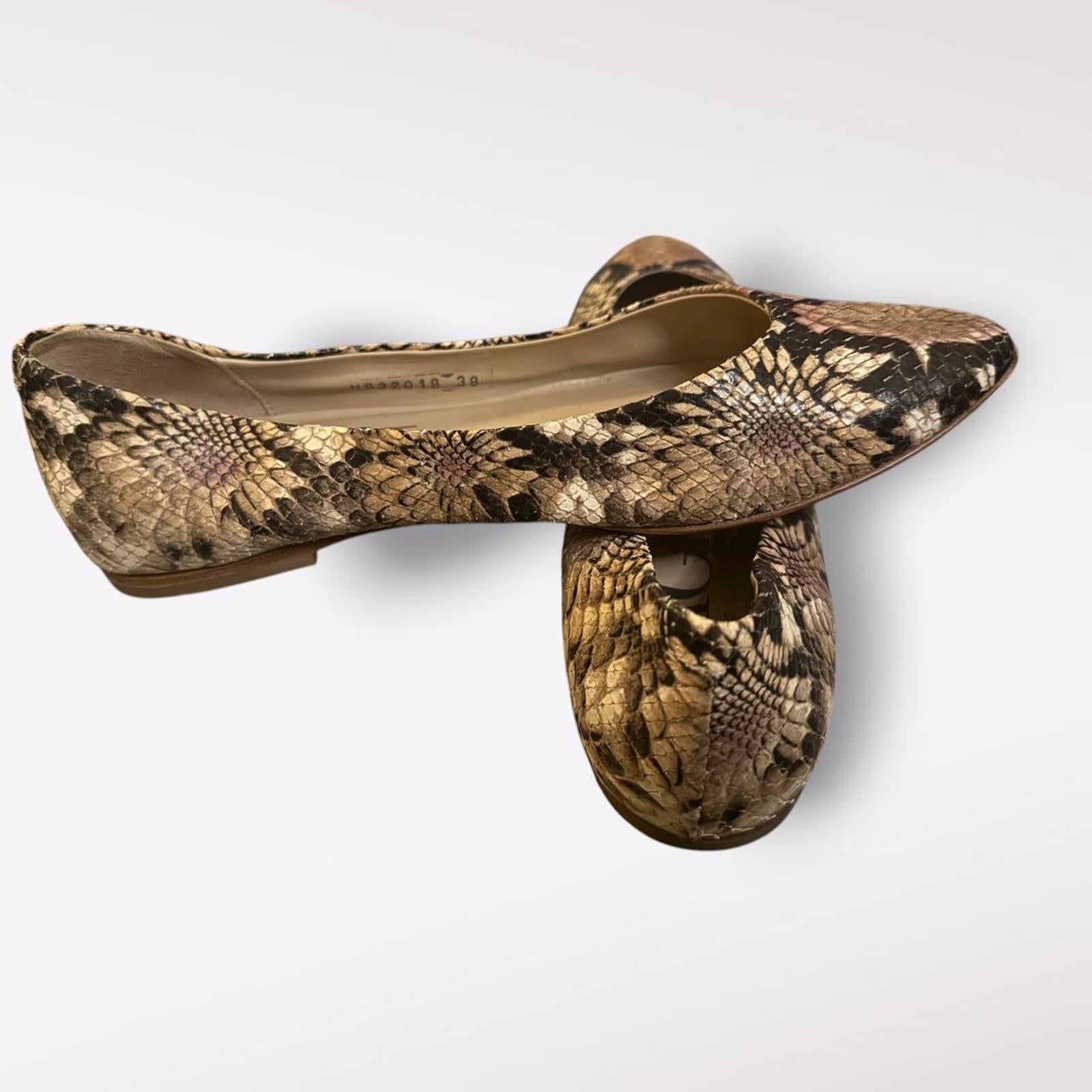 AGL Women's Snakeskin Flats Italy