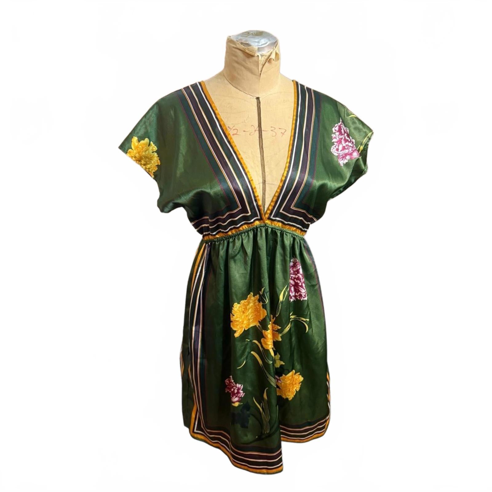 Forever 21 Green and Yellow Silk Floral Dress Size M