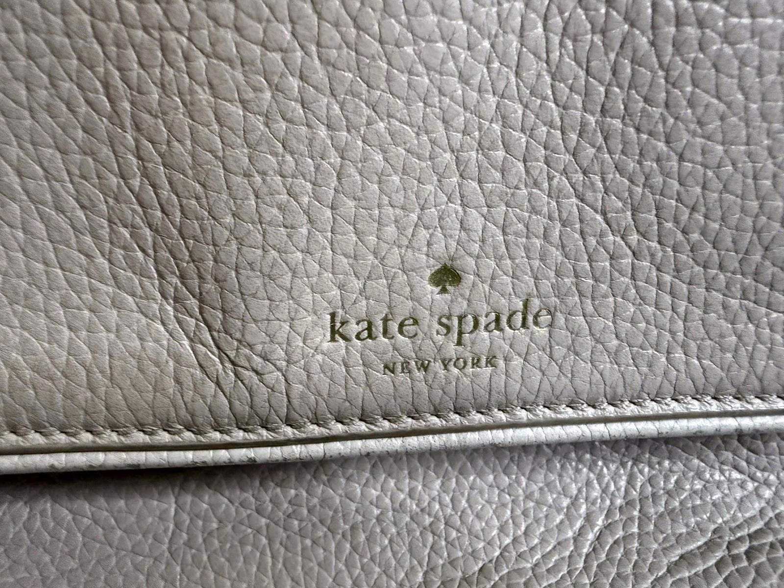 Kate Spade New York Pebbled Leather Crossbody Bag Off-White