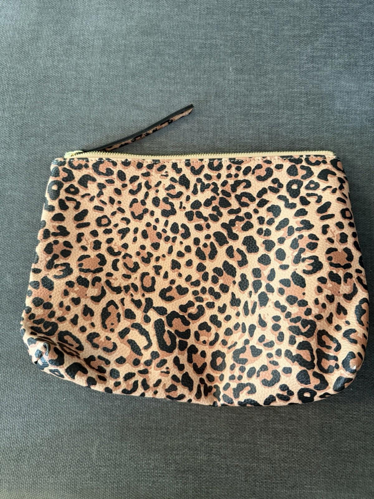 Steve Madden Animal Leopard Cheetah Print Clutch Cosmetic Bag Black/Brown
