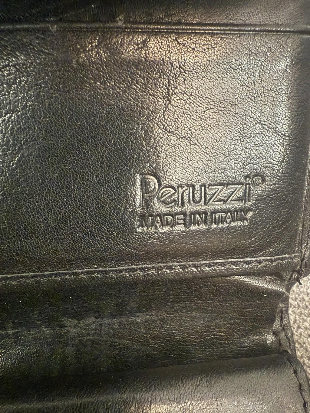 Peruzzi Trifold Black Leather Wallet