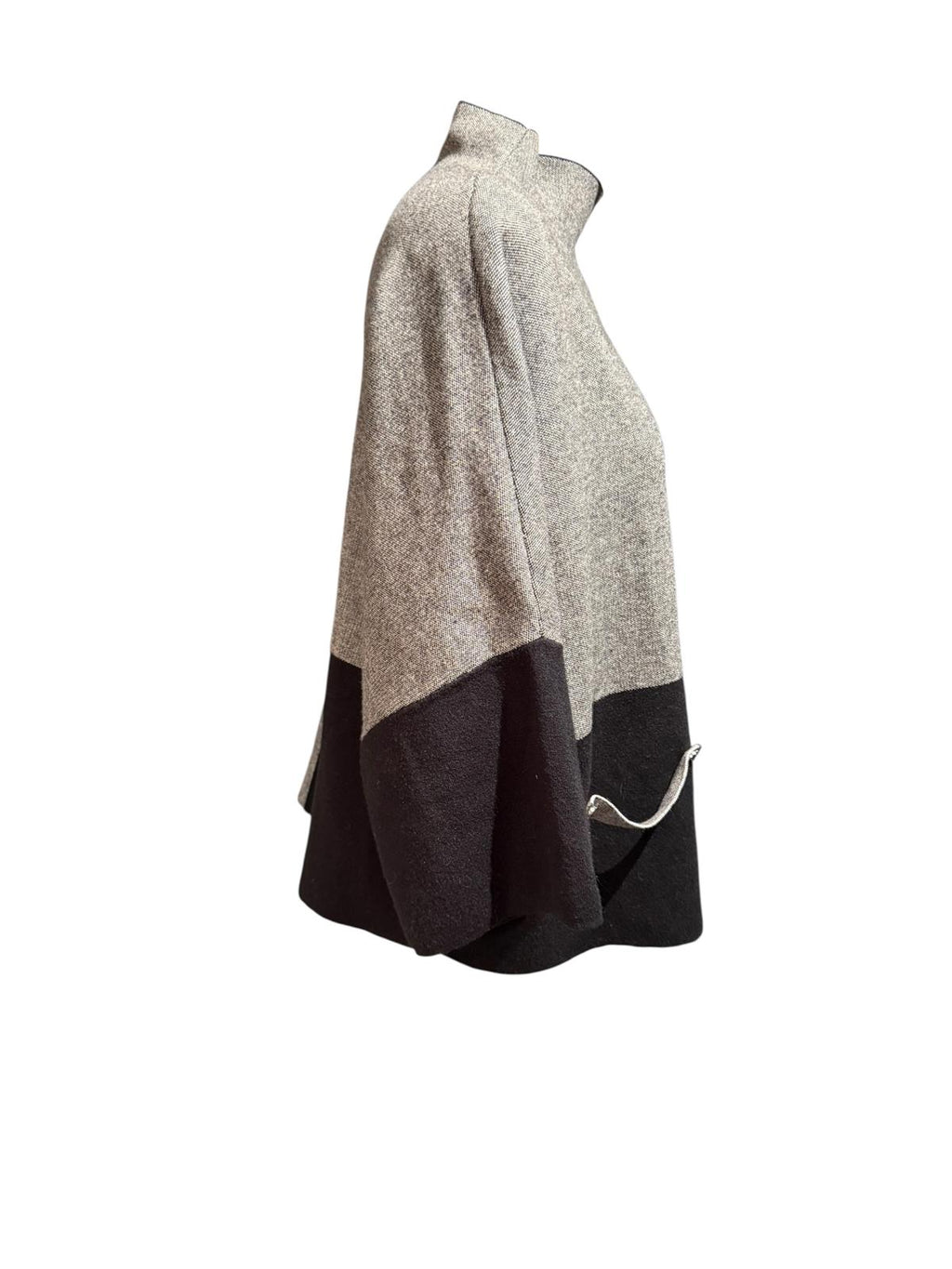Joseph Ribkoff Gray and Black Colorblock Sweater Poncho