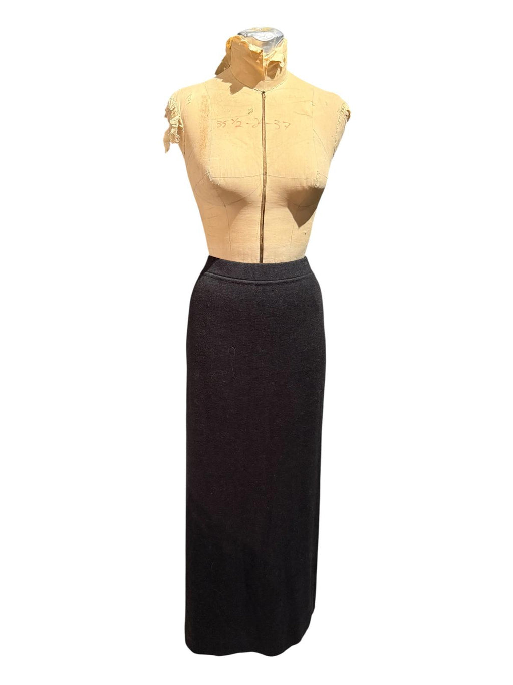 Teri Jon Classic Black Wool Long Knit Skirt