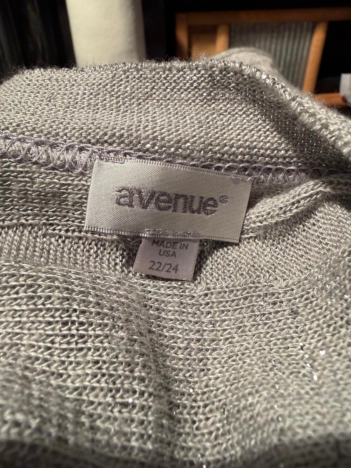 Avenue Light Gray/Silver Knit Sweater with V-Neck