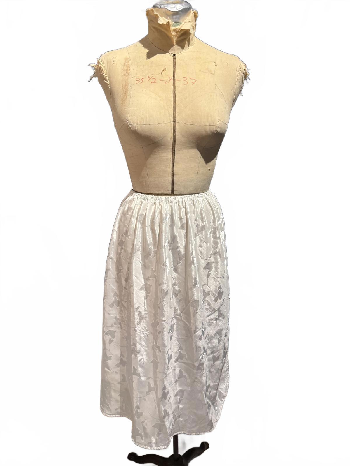 Vintage White Midi Slip Skirt with Elastic Waist