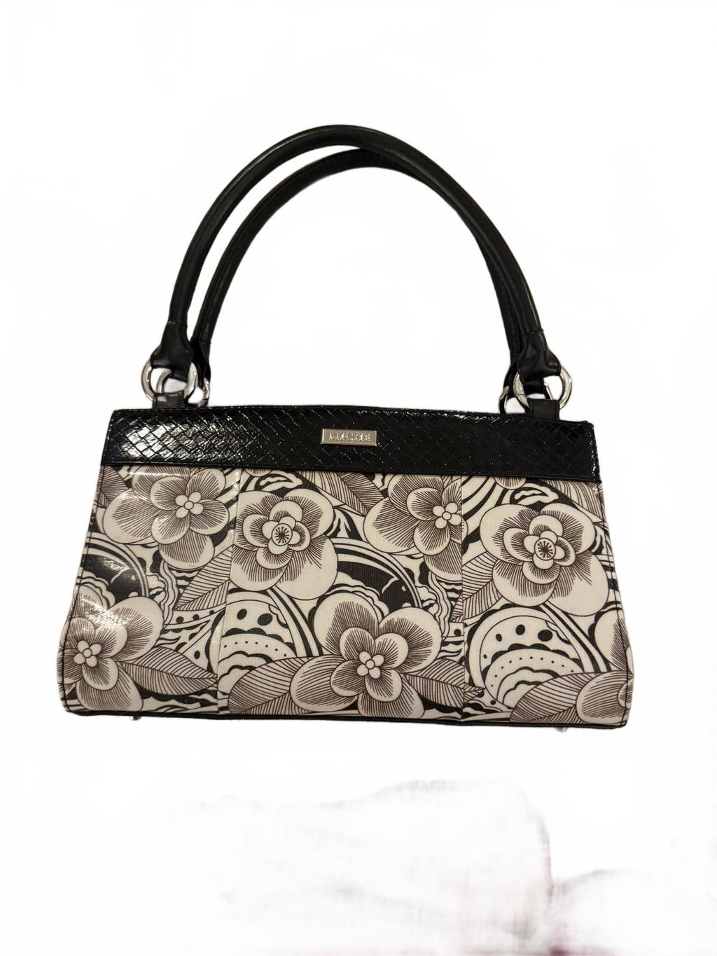 Miche Handbag with 2 Interchangeable Covers
