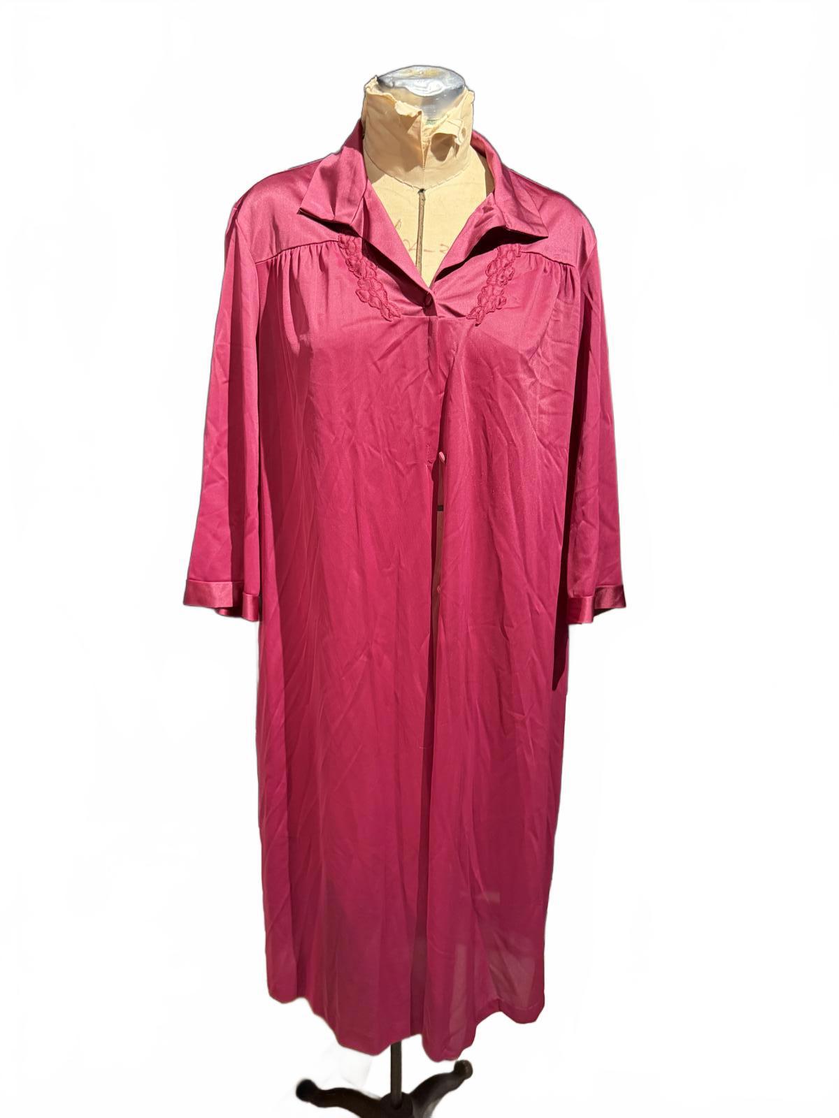 Vanity Fair Vintage Long Sleeve Pink Button-Up Dress Coat