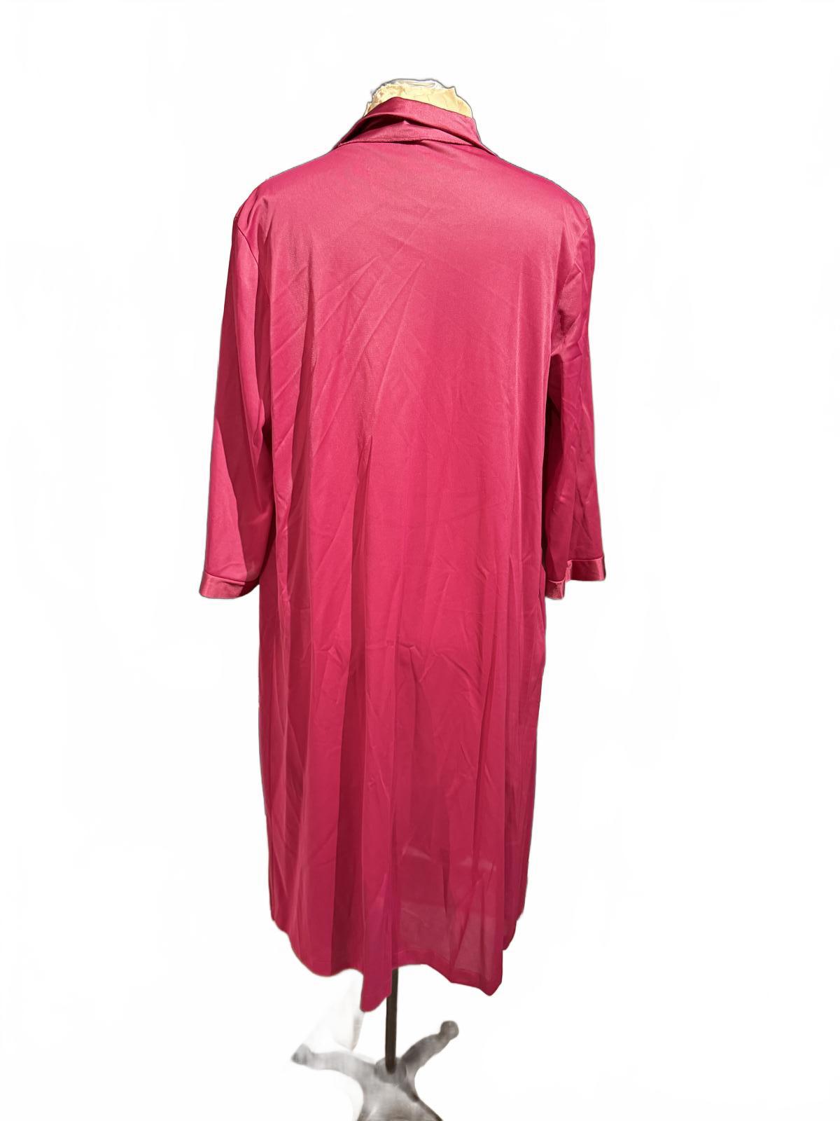 Vanity Fair Vintage Long Sleeve Pink Button-Up Dress Coat