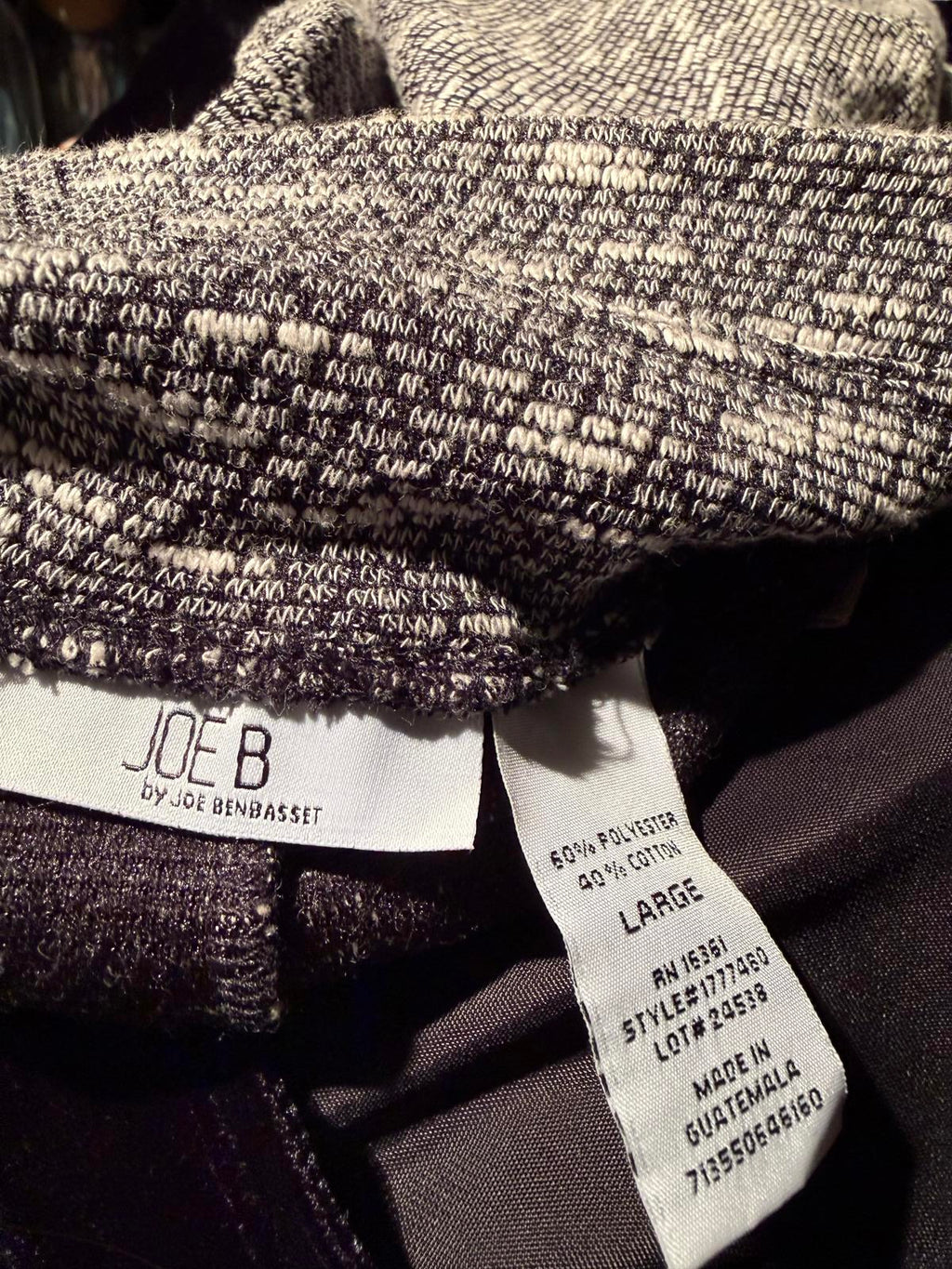 Joe B by Joe Benbasset Gray and White Patterned Flared Skirt with Tie Waist