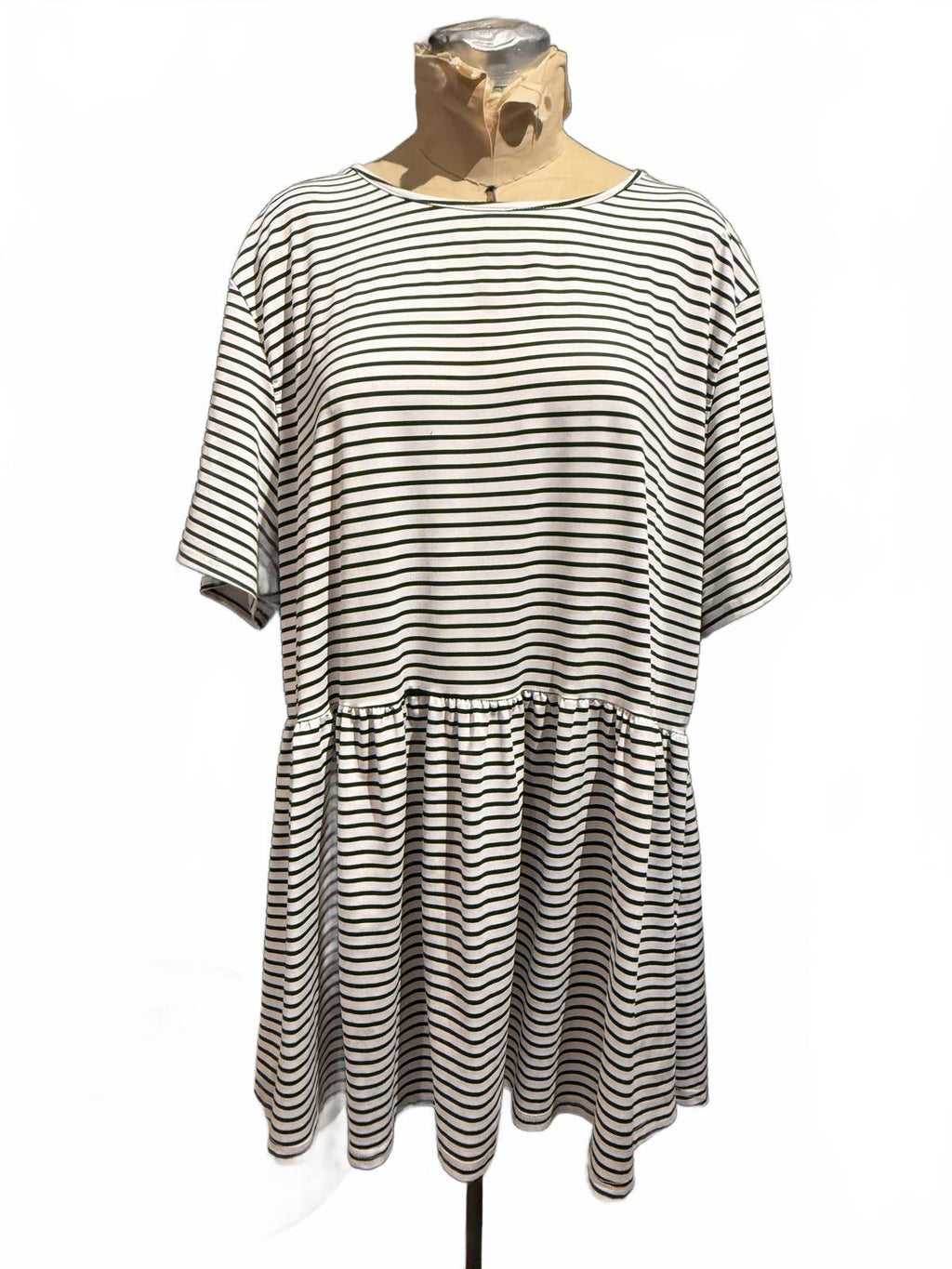 Casual Black and White Striped Short Sleeve Dress