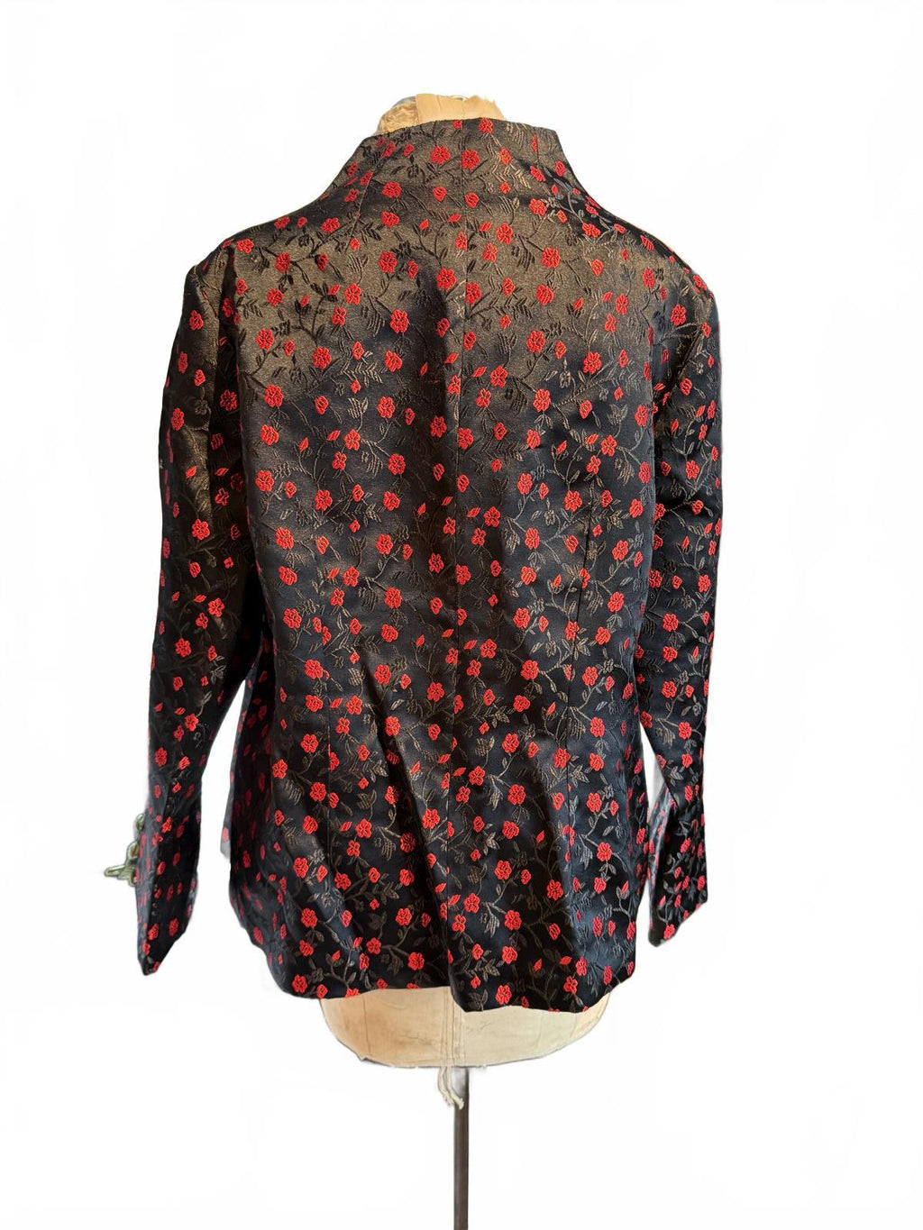 Keke Collection Black and Red Floral Patterned Jacket with Button Closure
