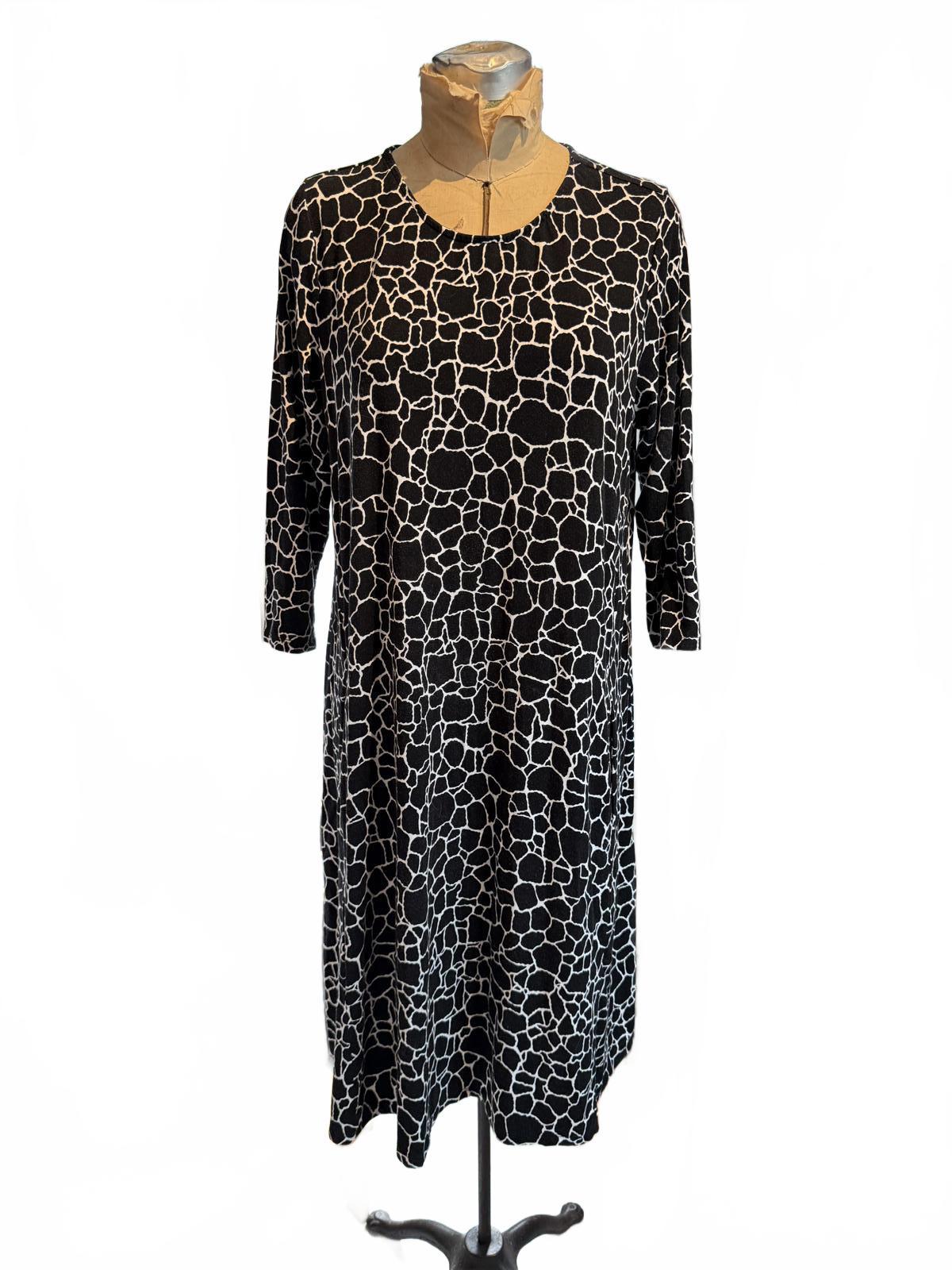 Jessica London Black and White Patterned Long Sleeve Midi Dress
