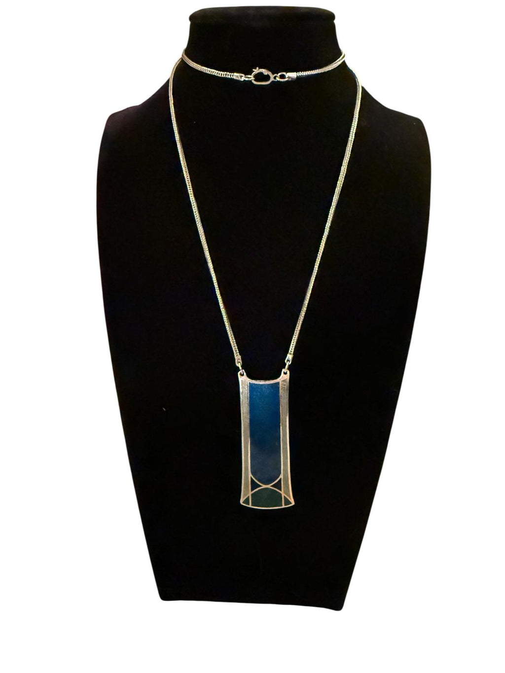Silver Tone Pendant Necklace with Blue Inlay
