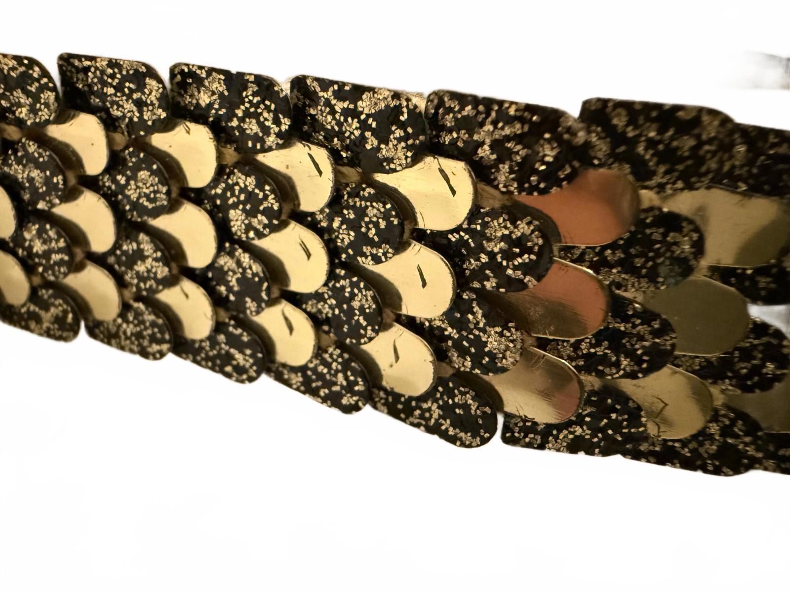 Gold-Tone Floral Detail Metal Stretch Belt