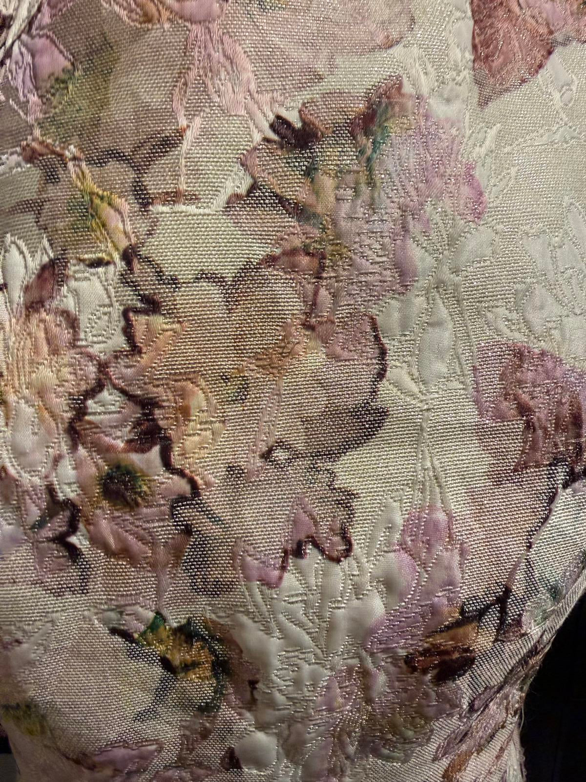 PIT Amsterdam Elegant Sleeveless Floral Jacquard Sheath Dress