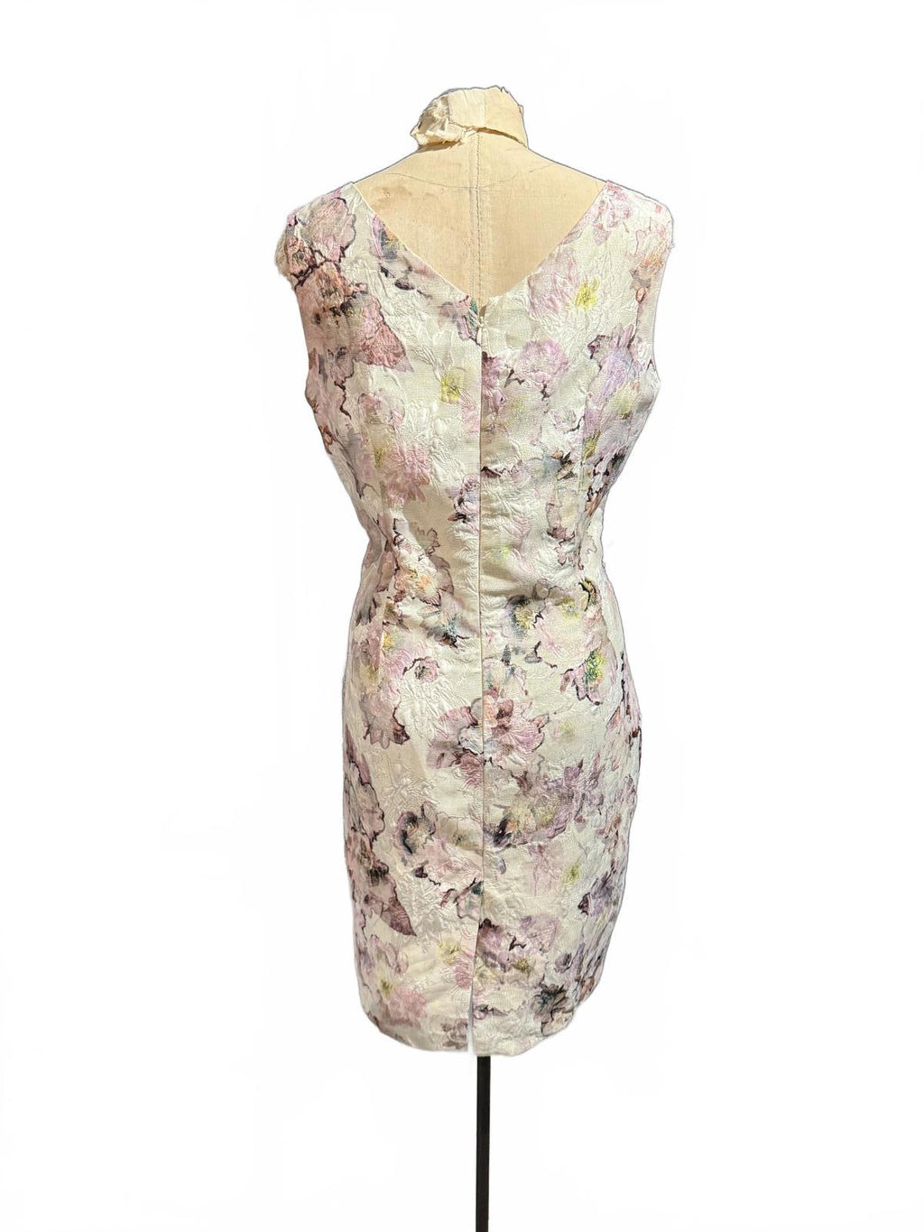 PIT Amsterdam Elegant Sleeveless Floral Jacquard Sheath Dress