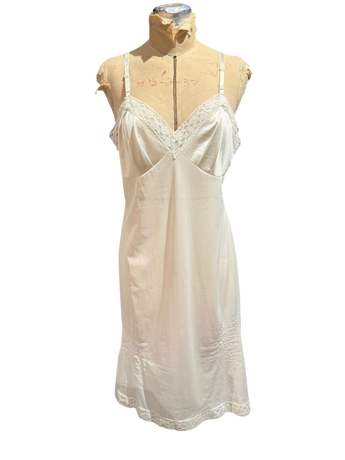 Vanity Fair Vintage White Lace Trim Slip Dress