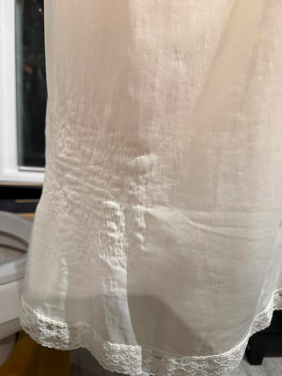 Vanity Fair Vintage White Lace Trim Slip Dress