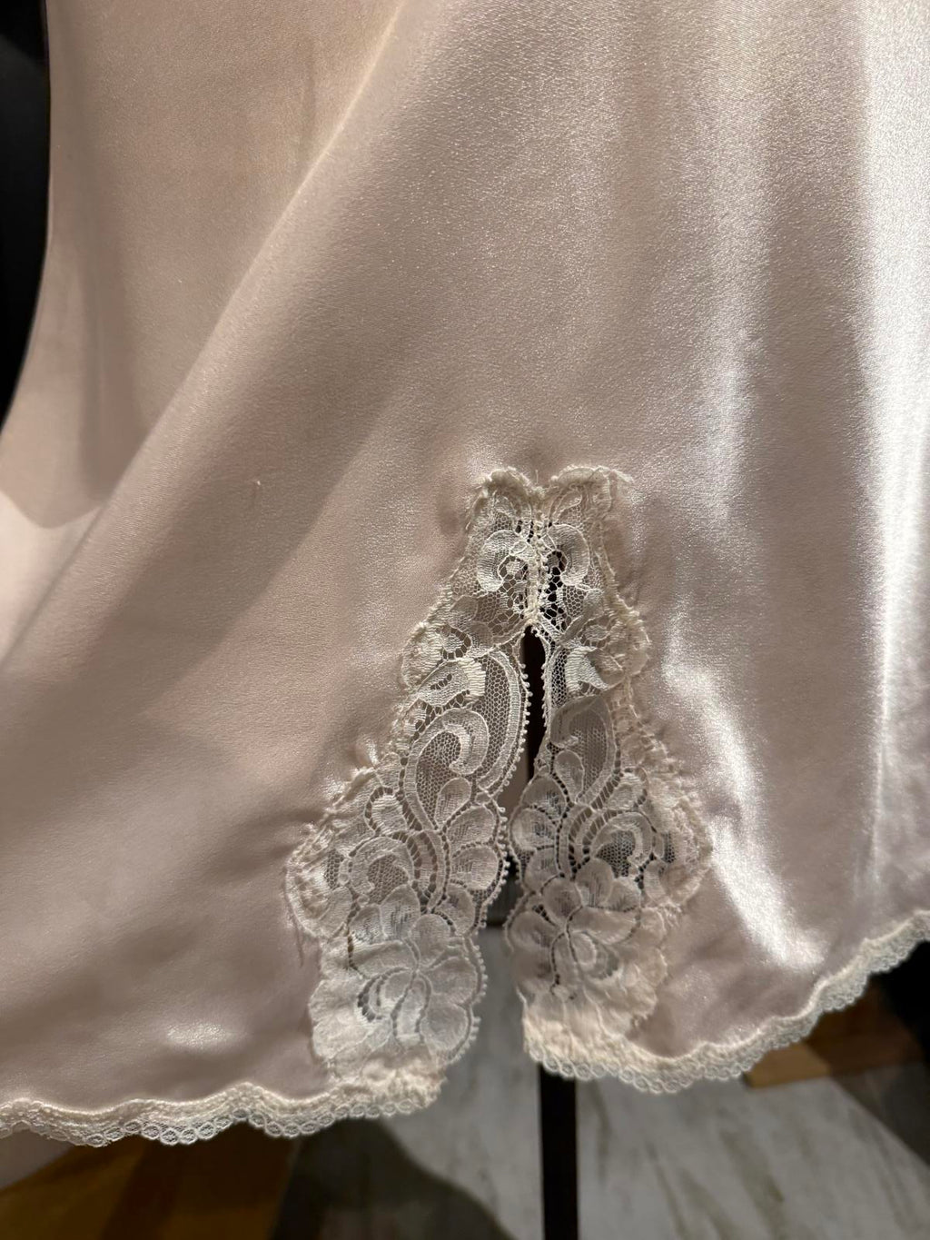 Barbizon Vintage Cream Slip Skirt with Lace Detail