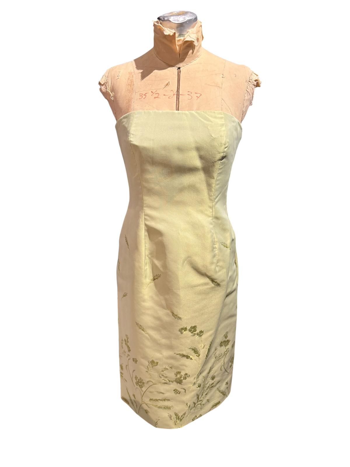 Oscar de la Renta Elegant Vintage Floral Embroidered Dress and Jacket Set
