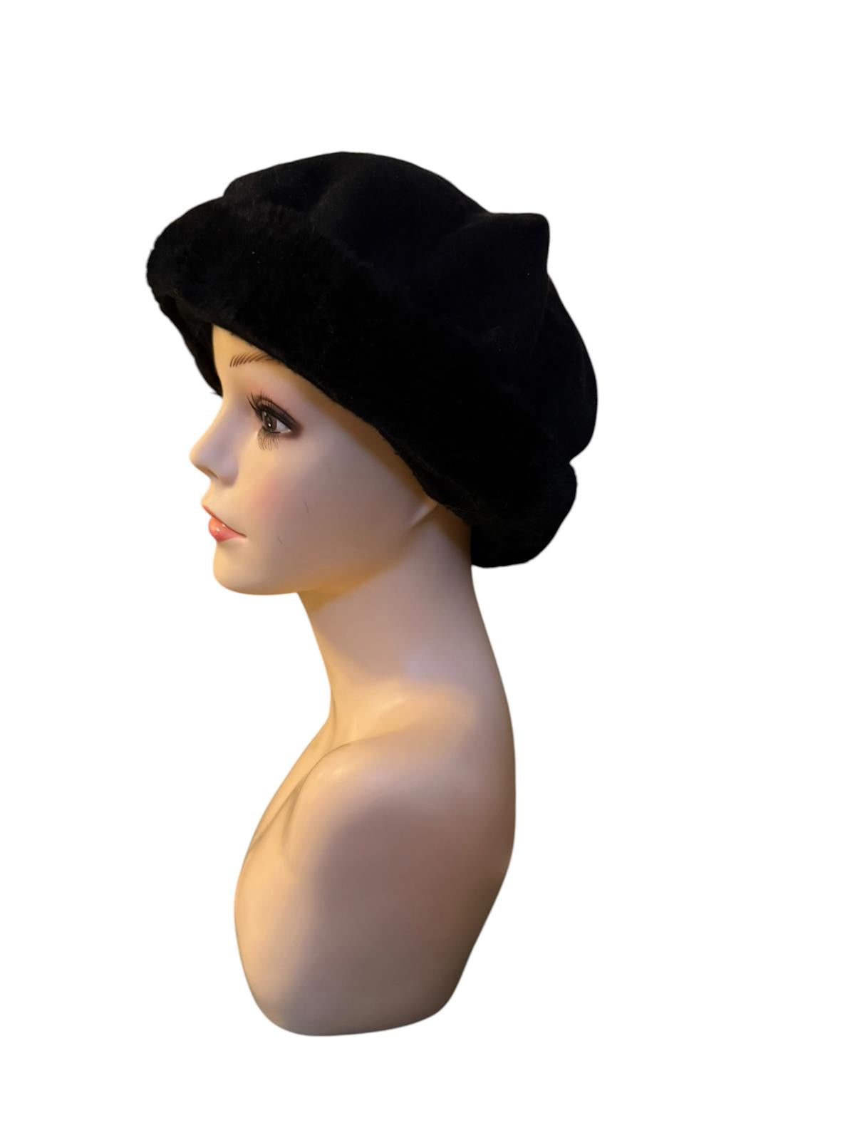 Black Faux Fur Trim Wool Beret Hat