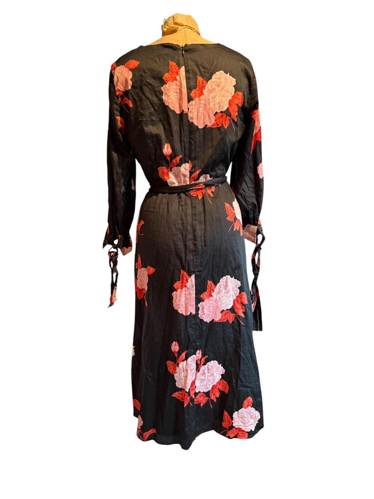Who What Wear Black Floral Long Sleeve Midi Dress with Belt