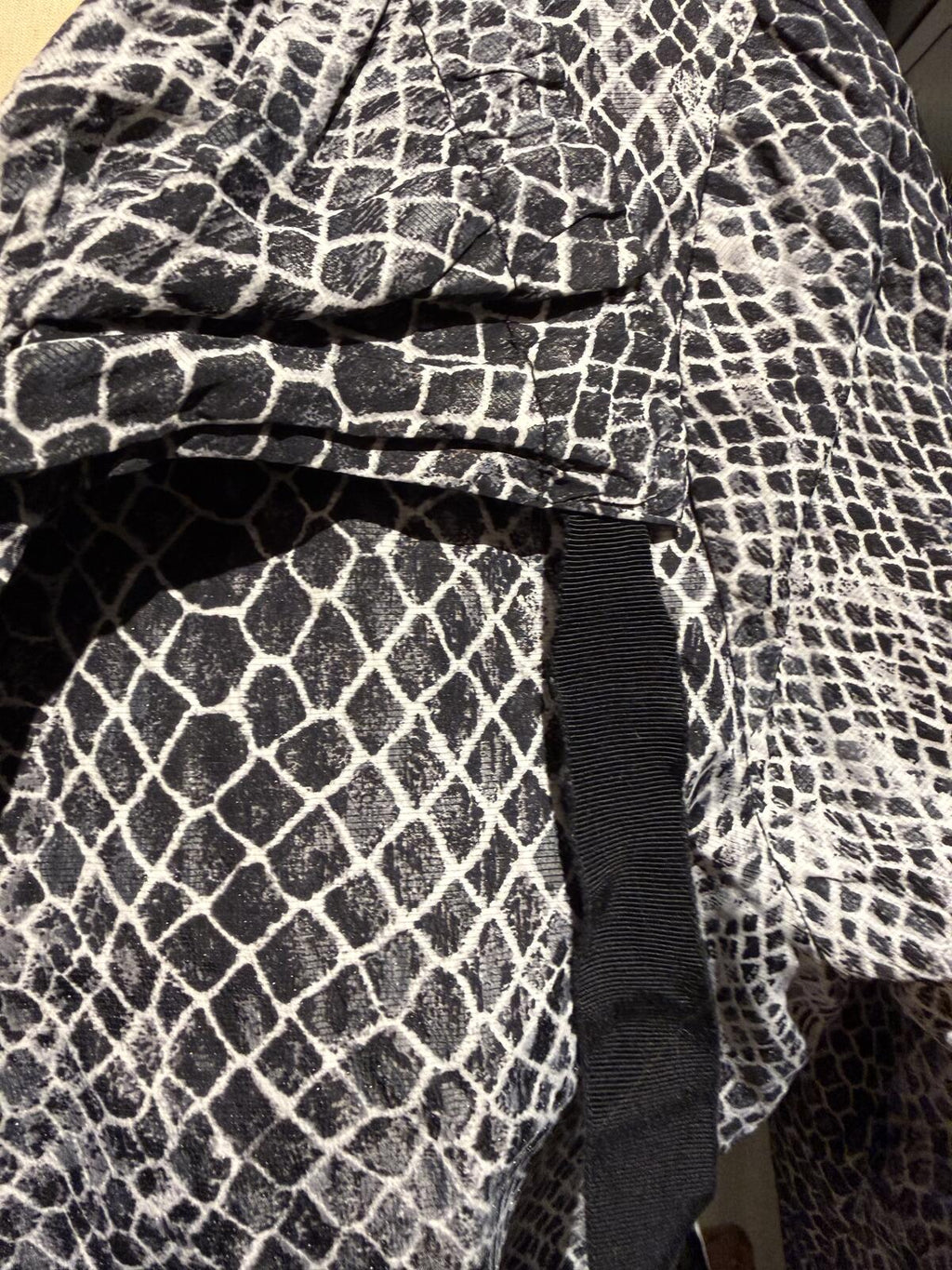 Chico’s Gray and Black Snakeskin Patterned Long Sleeve Jacket