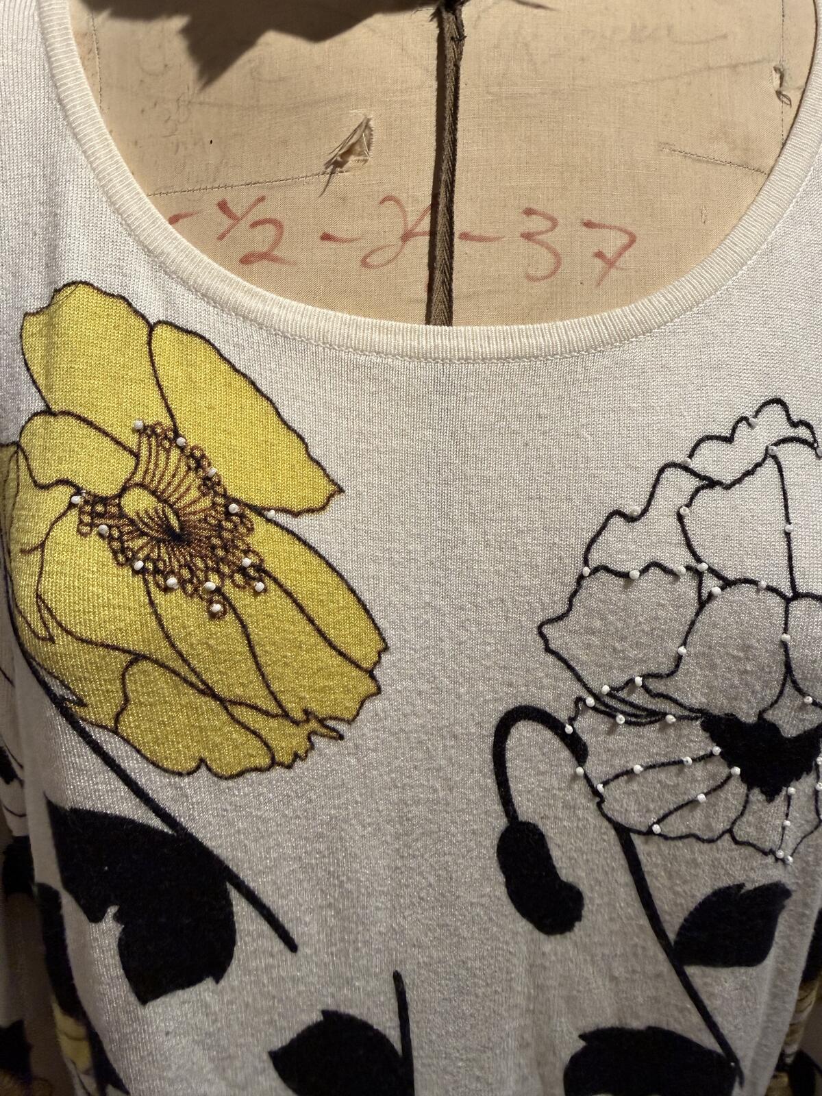 Mirasol Floral Print Lightweight Sweater