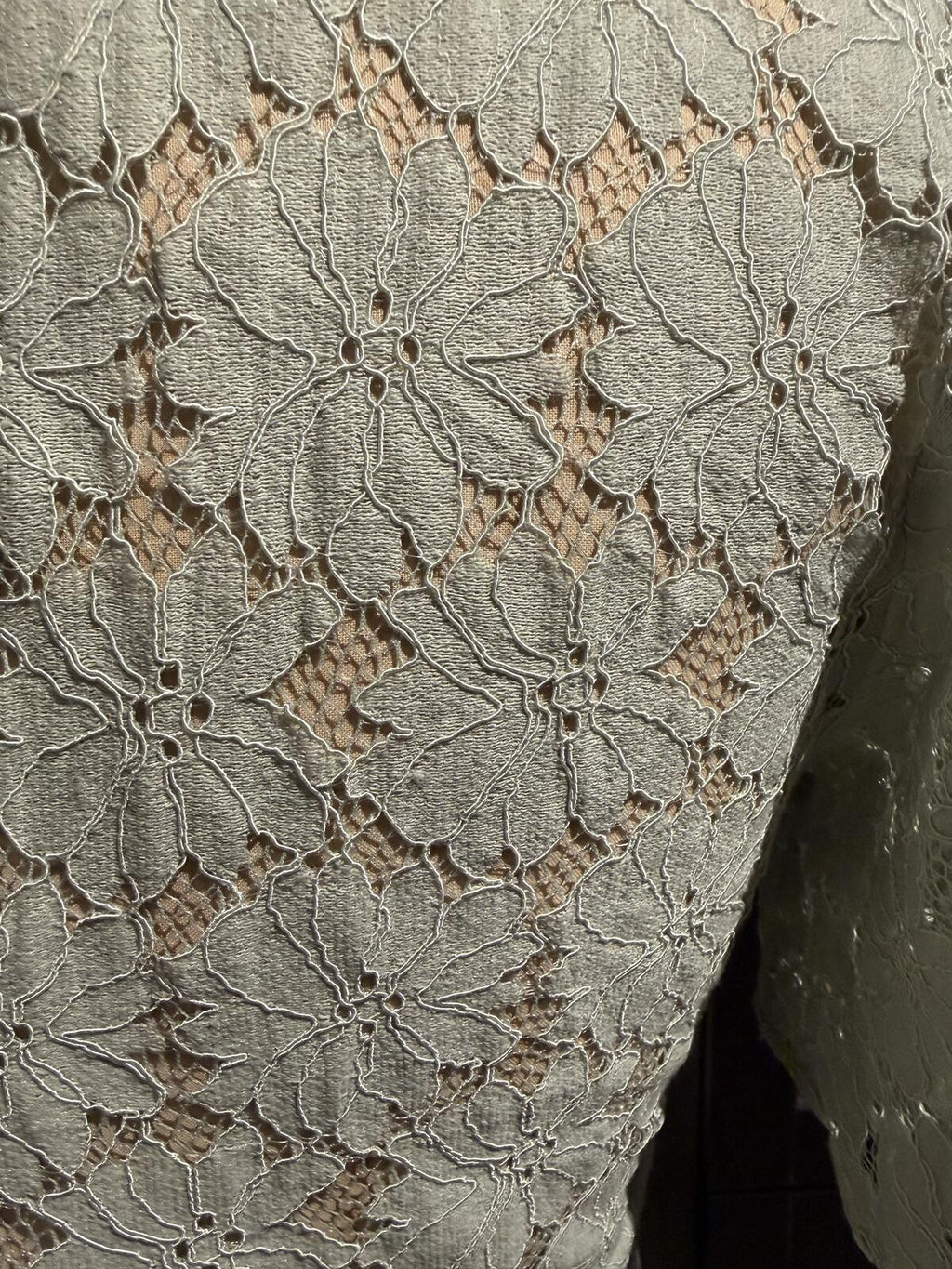 FRNCH Light Green Lace Midi Dress with Short Sleeves