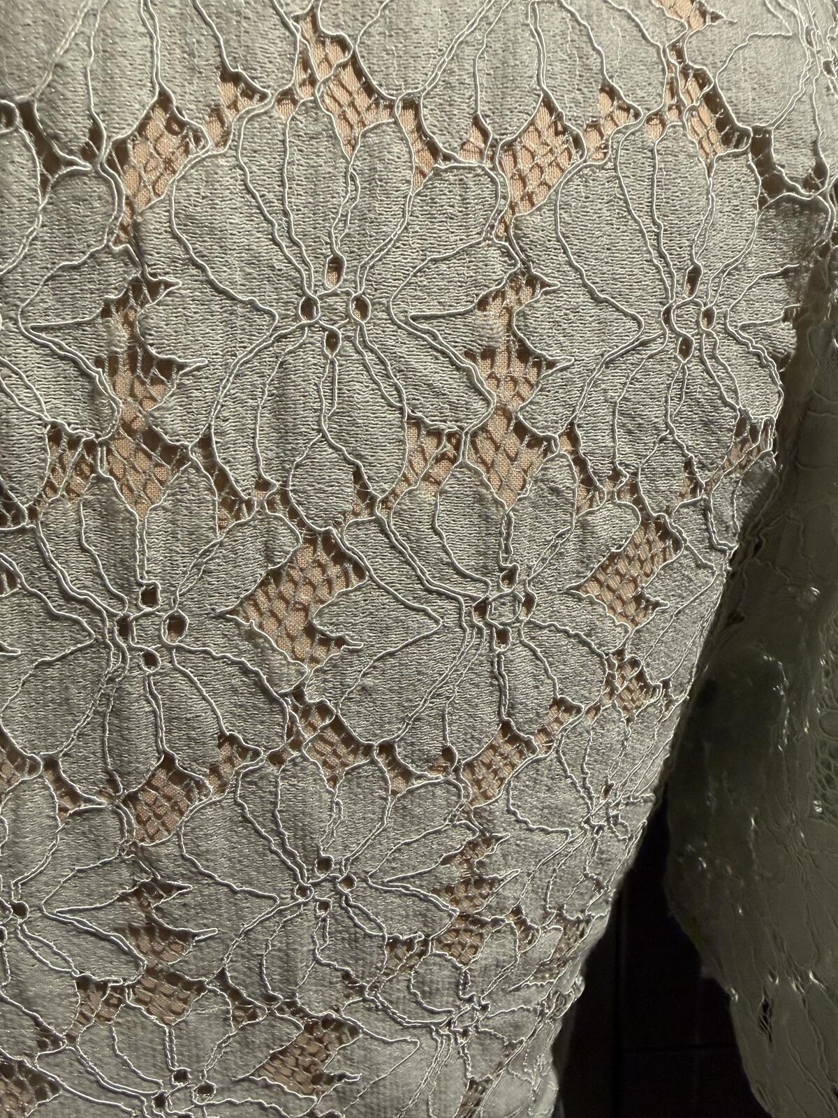 FRNCH Light Green Lace Midi Dress with Short Sleeves