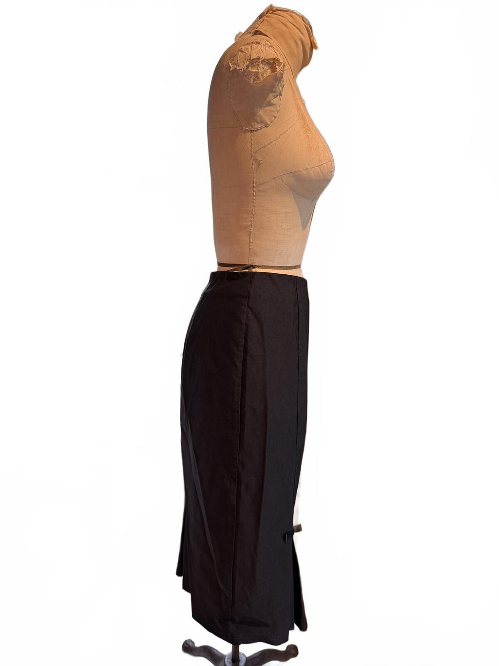 Belle Pogue Black Midi Pencil Skirt with Front Slits and Bow Detail