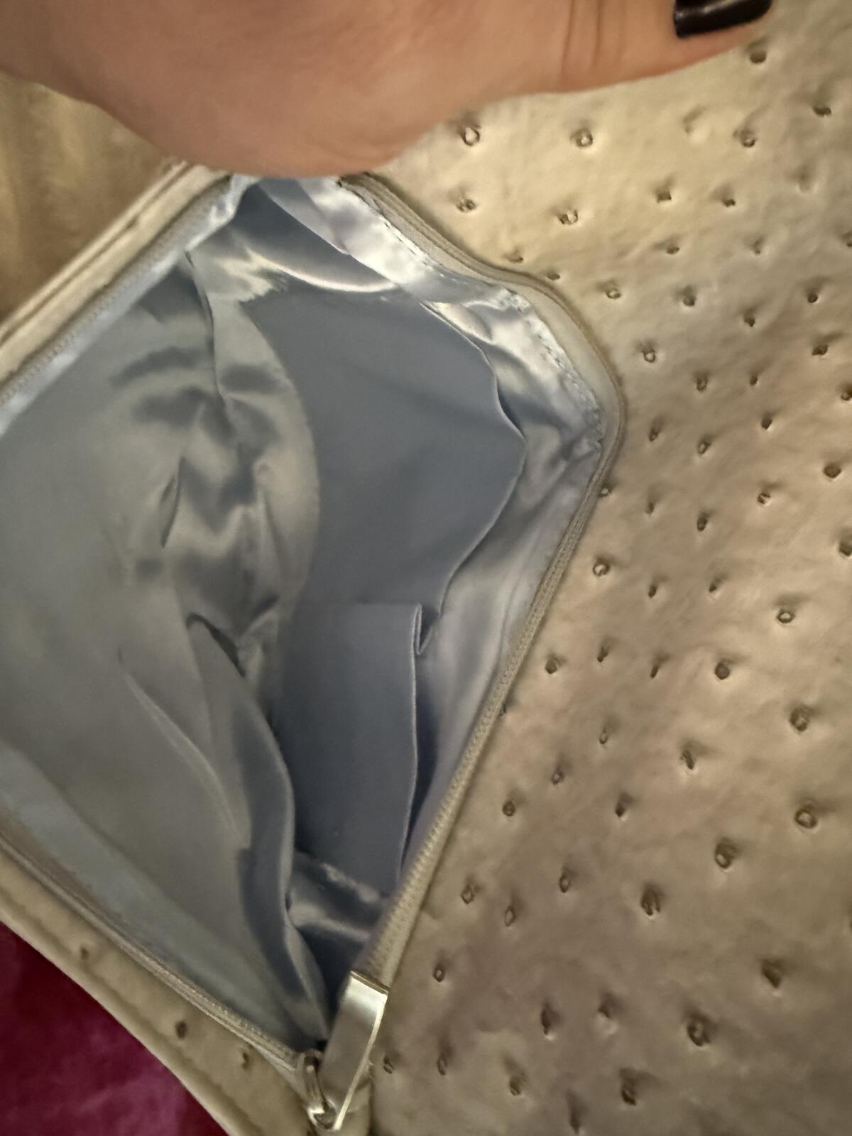 Elegant Beige Ostrich Pattern Envelope Clutch Purse