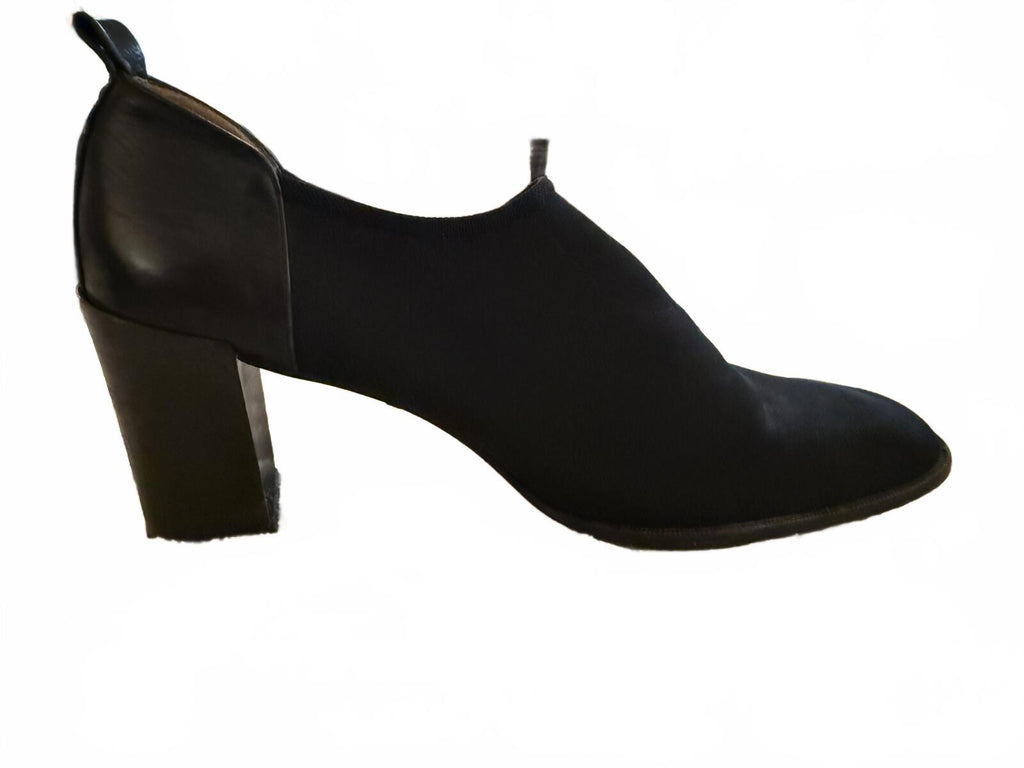 Donald J Pliner Black Leather Block Heel Shoes