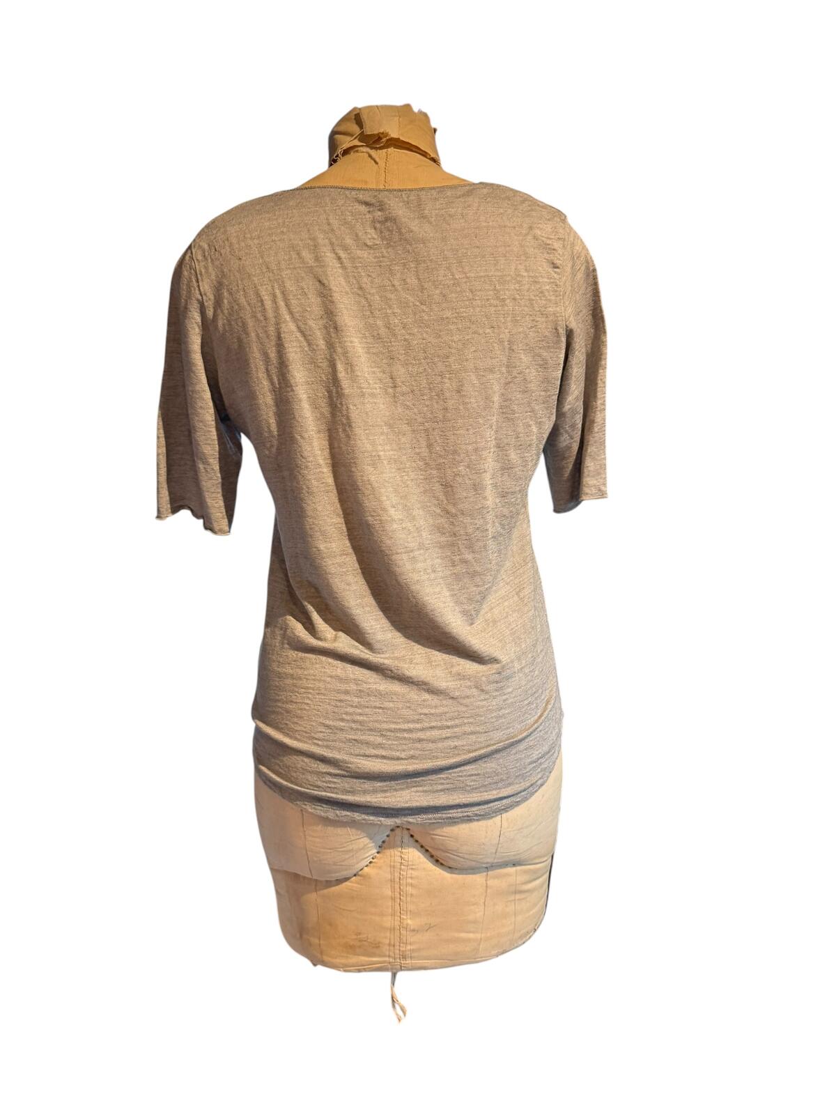 Neiman Marcus Basic Beige Short Sleeve Scoop Neck Top