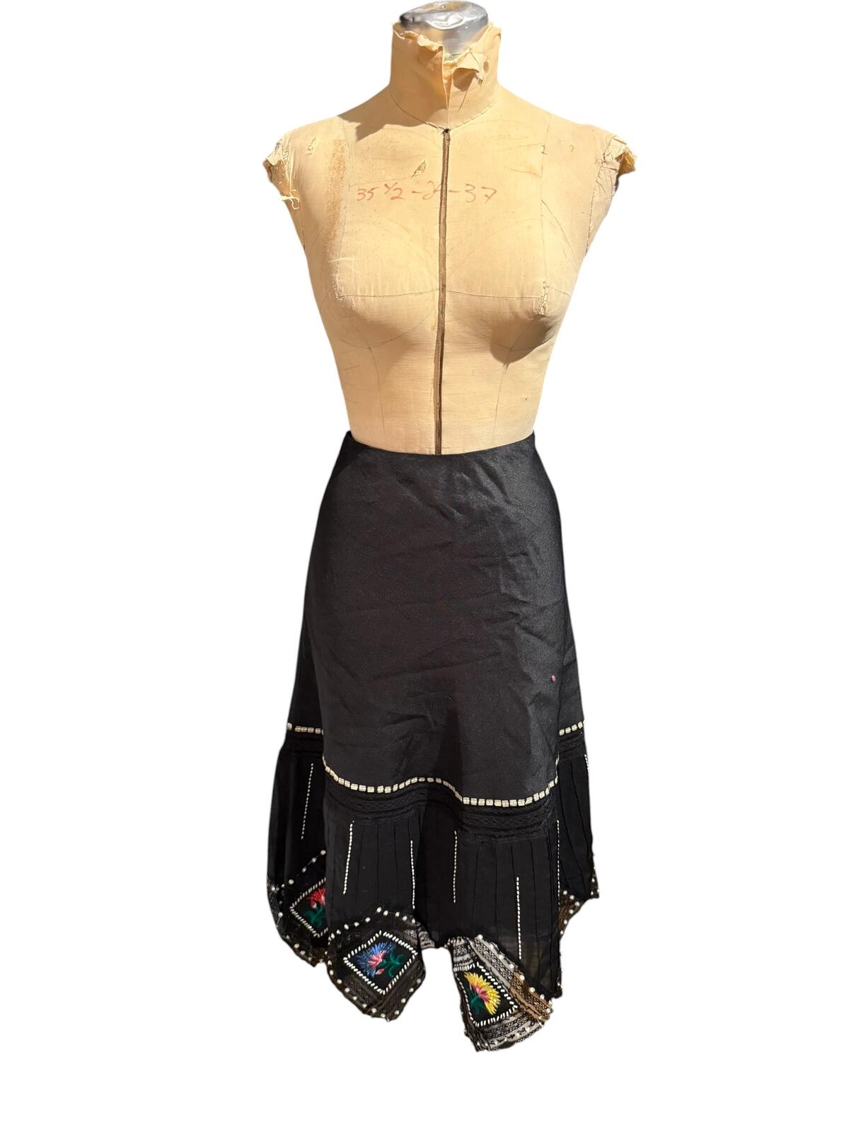 Carole Little Black Embroidered Asymmetric Hem Skirt