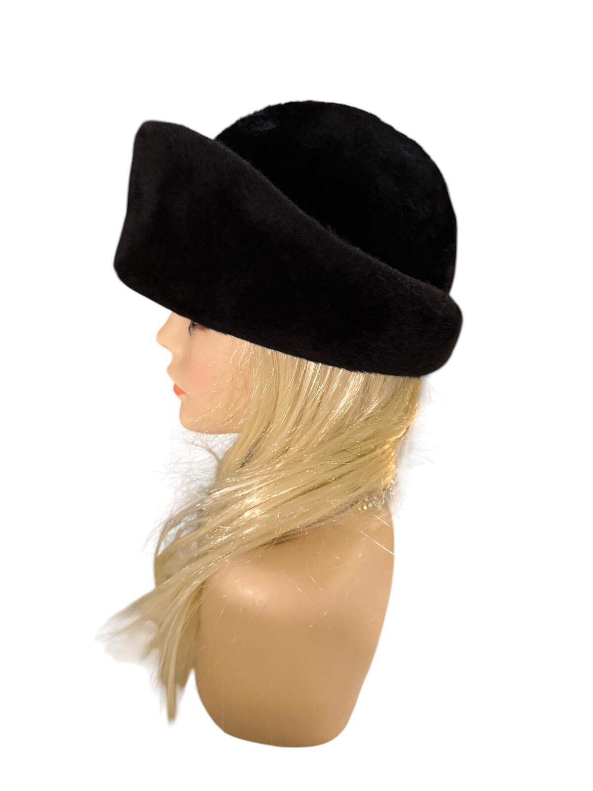 La Vienne Black Vintage Cloche Style Hat