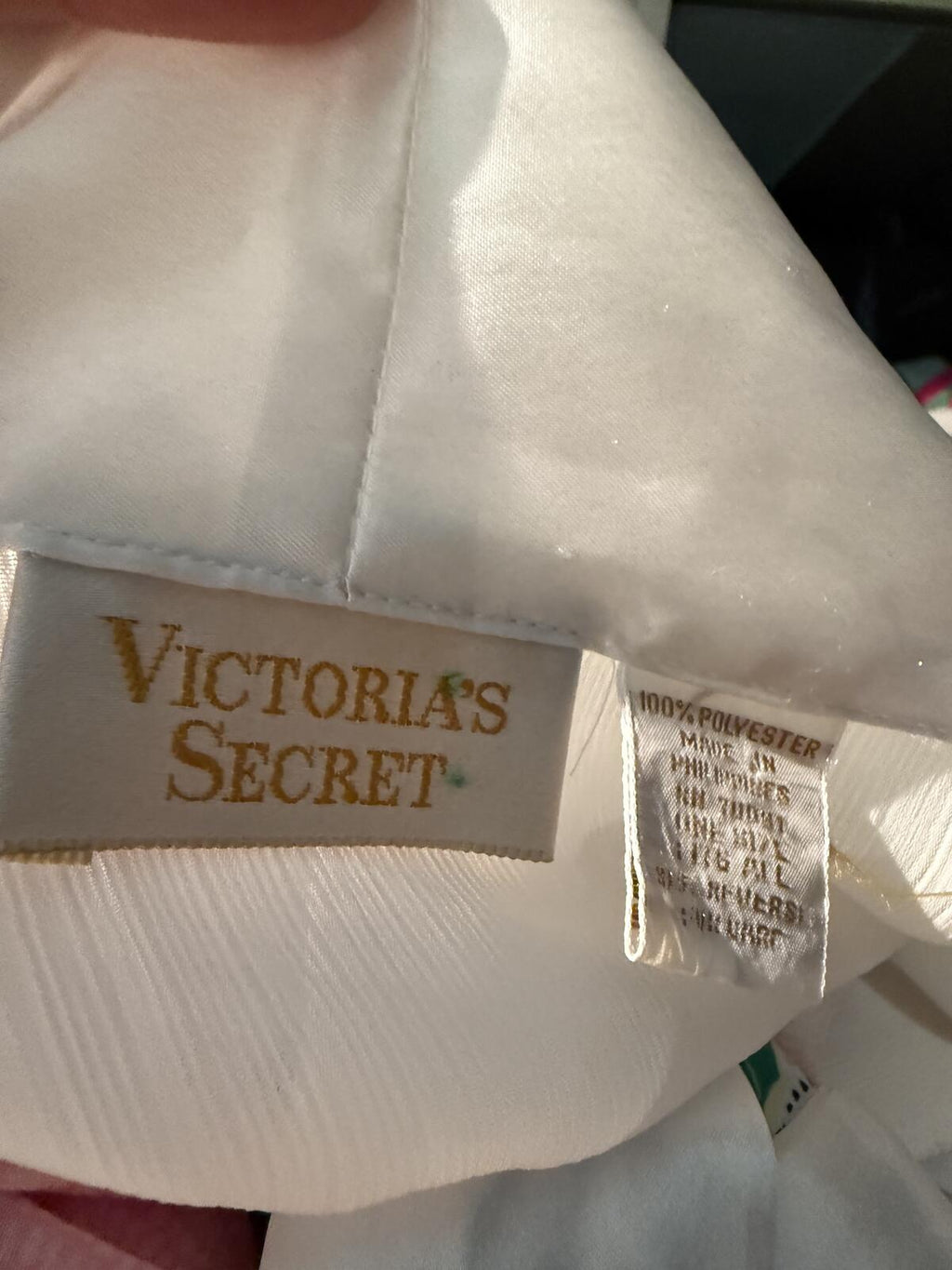 Victoria’s Secret Vintage Ivory Satin Trim Kimono Robe