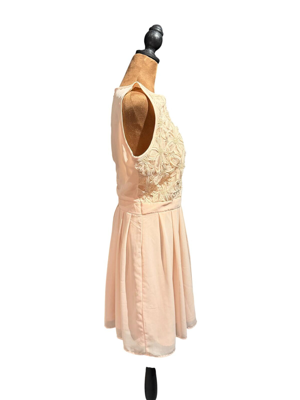 Yumi Light Pink Sleeveless Embroidered Dress