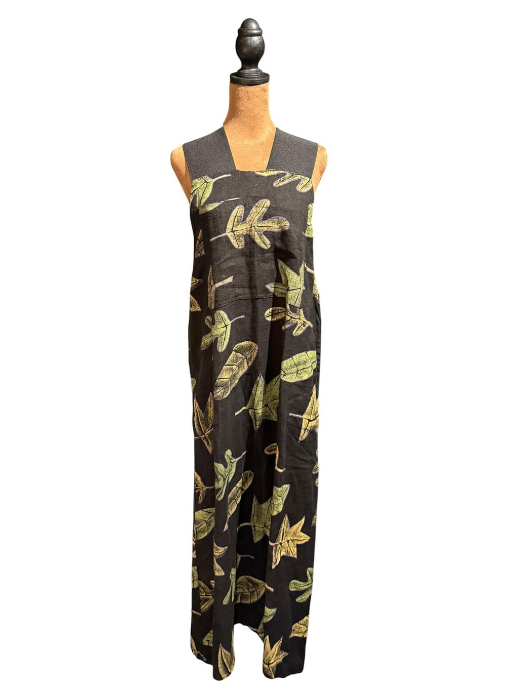 Good Dog Mud Pig Sleeveless Black Dress with Green Leaf Print