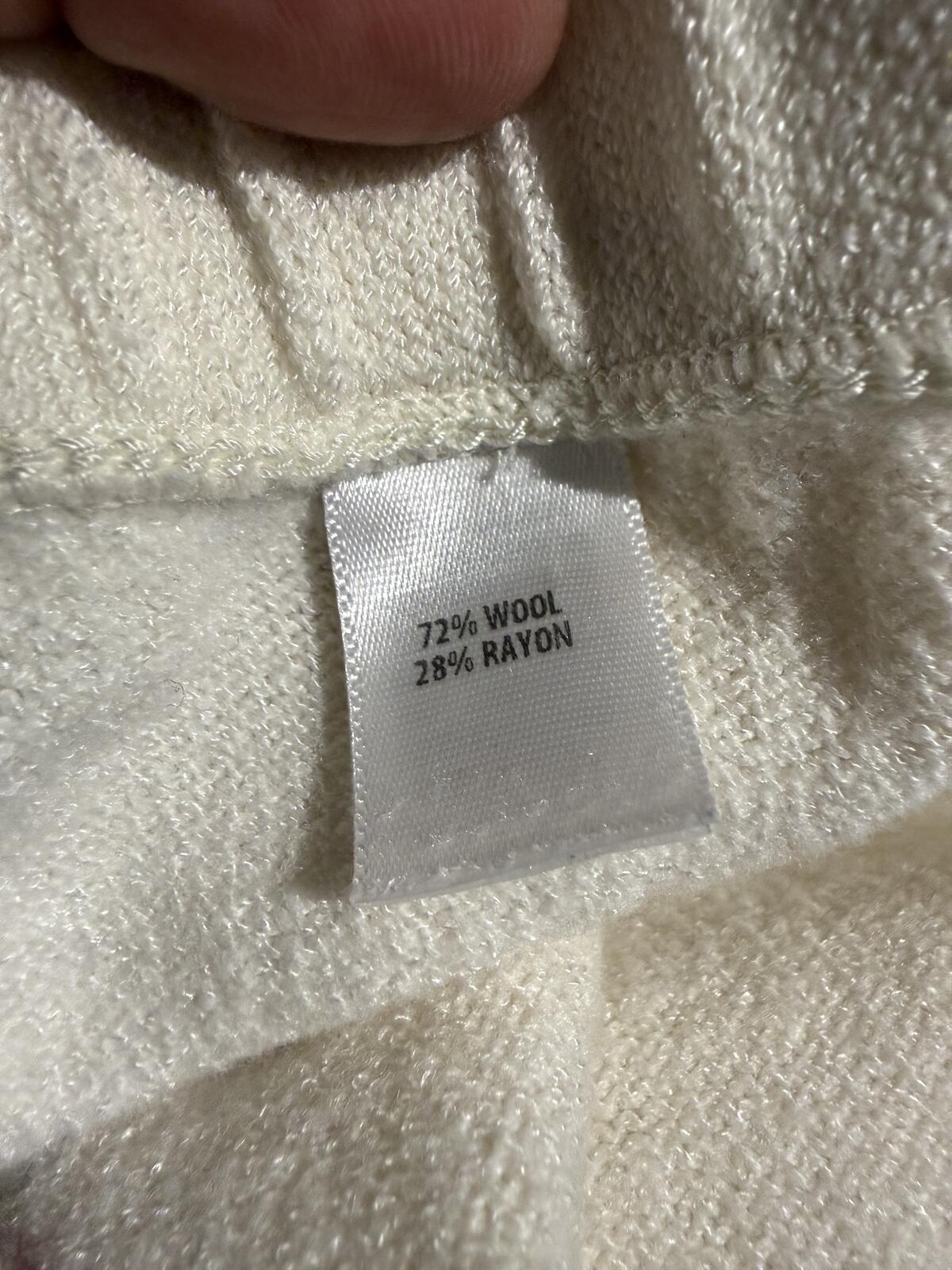 St. John Cream Knit Cropped Pants